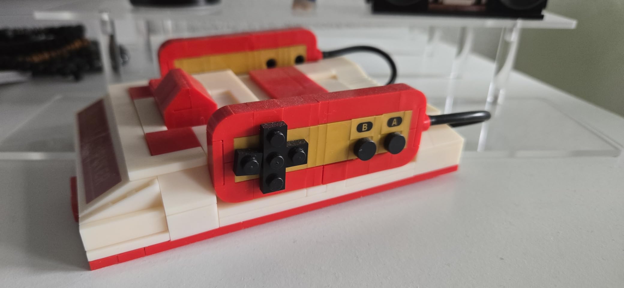 JMBricklayer Adult Vintage Building Sets 20132, Retro Game Console Computer Radio Collectible Model to Build, Nostalgic 80s Gifts for Retro Lovers and Gamers (552 Pieces) customer photo 1
