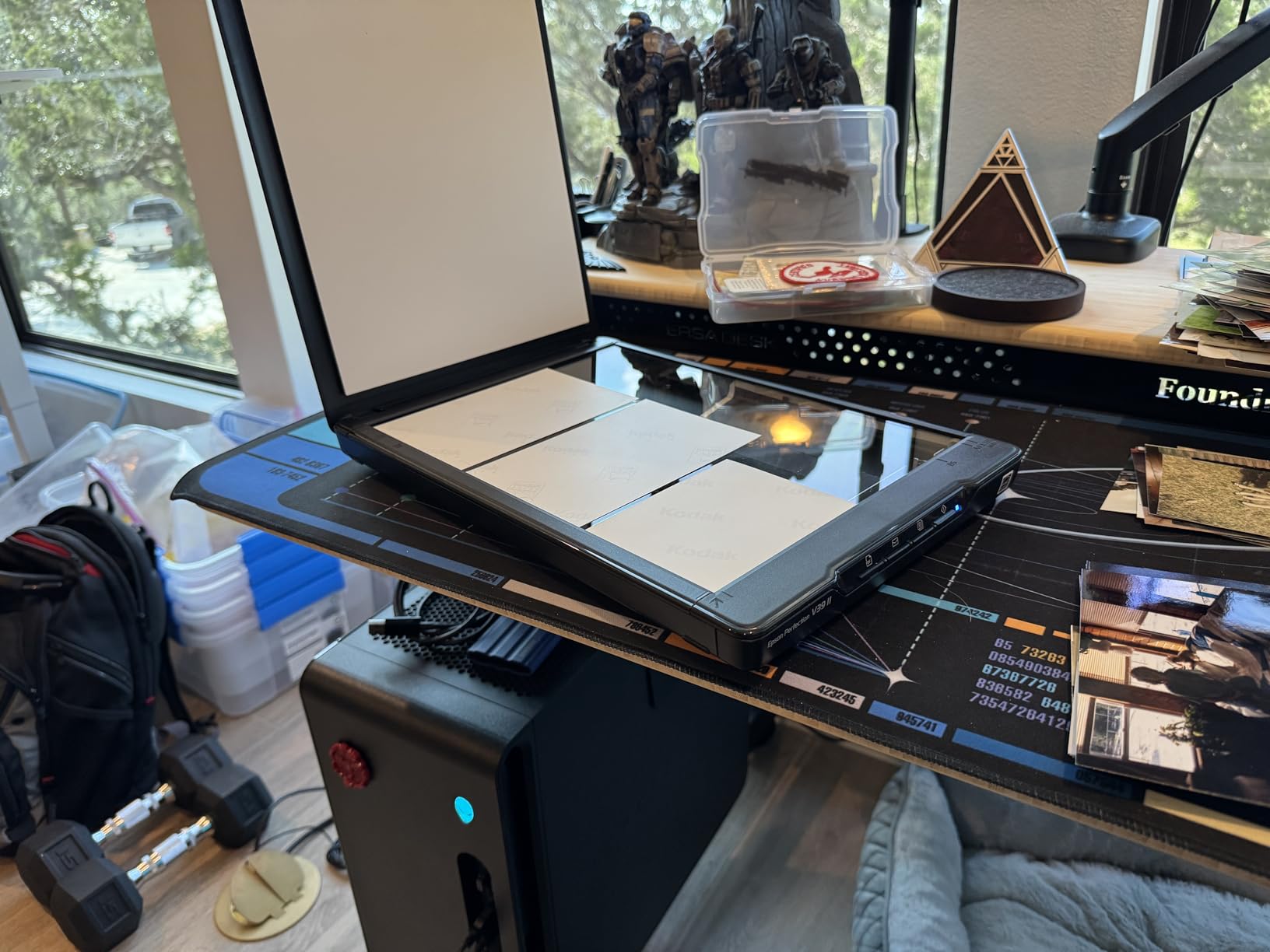 Epson Perfection V39 II Flatbed Photo Scanner 4800 dpi Optical Resolution | 4800 dpi Optical Resolution Image Scanning High-Rise Removable Lid Scan to Cloud and USB Power Black customer photo 1