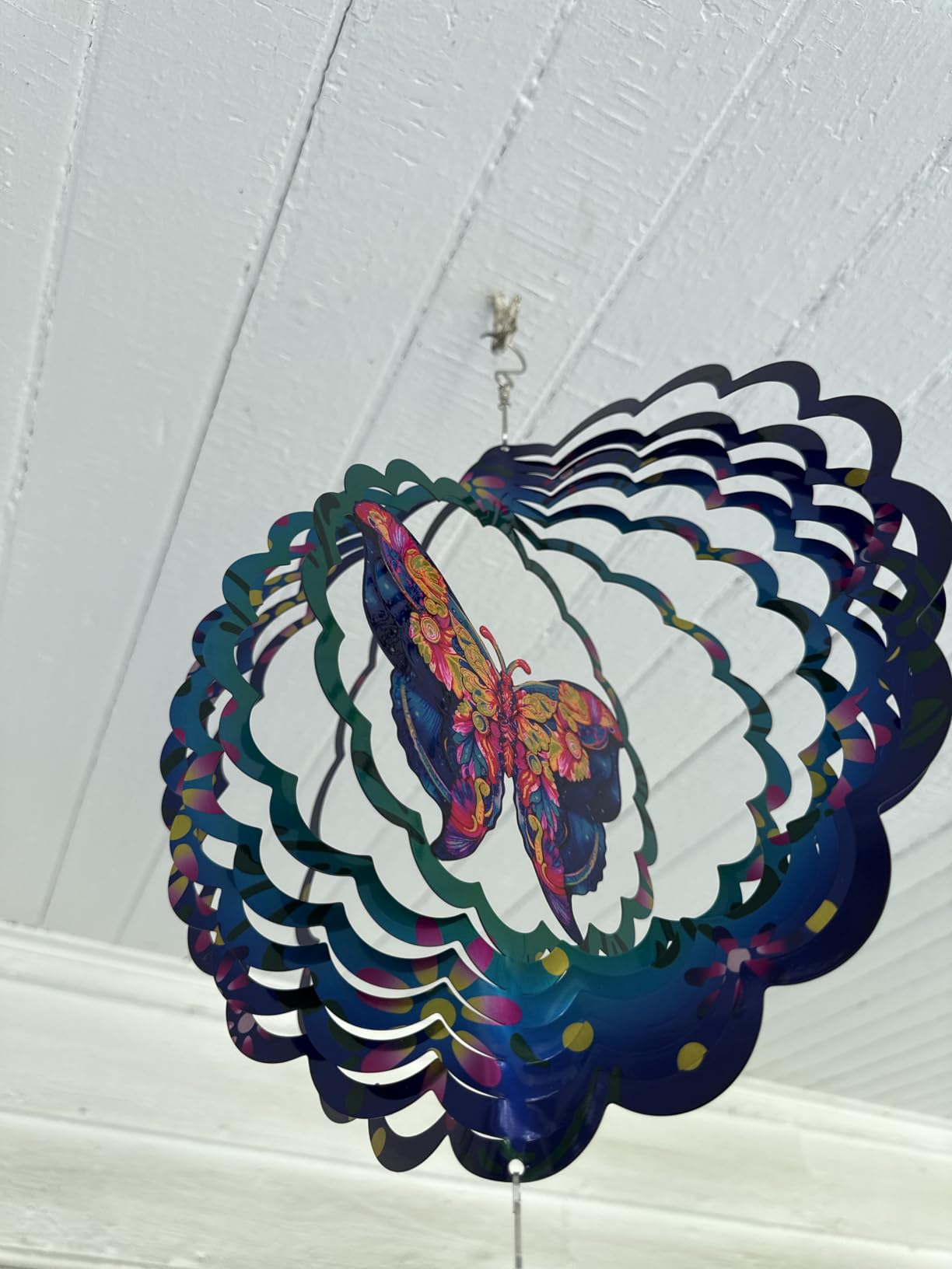 Rooster Metal Wind Spinners - Chicken Gifts for Women Mom Men Dad Grandpa, Hanging Wind Spinner for Outdoor & Indoor Decorations, 12 inch for Ornament Gifts customer photo 1