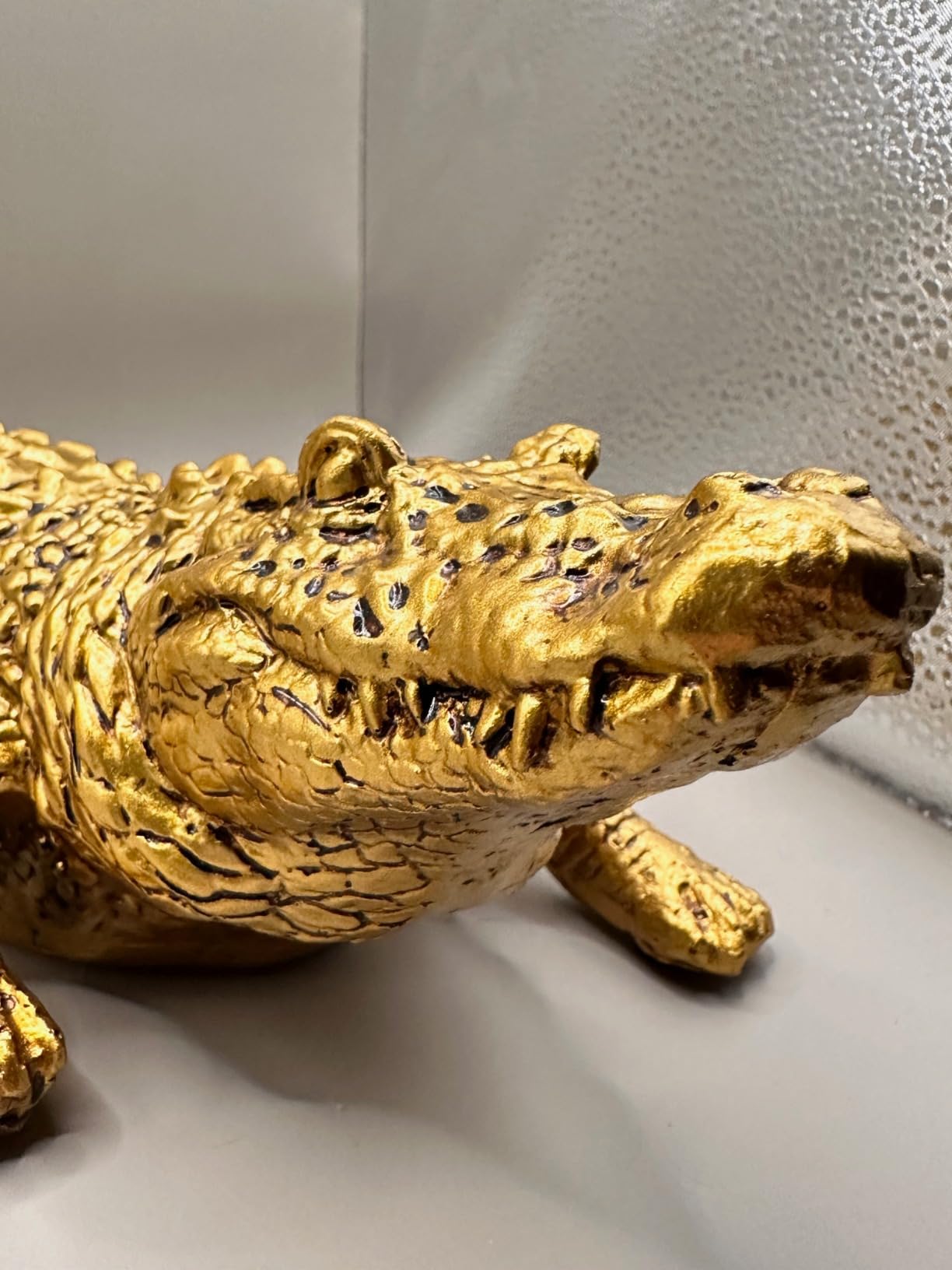 HAUCOZE Crocodile Statue Animal Figurine Gift Modern Home Decor 14.2 Inch Silver Polyresin Sculpture Handicraft Art Table Centerpiece Ornament customer photo 2