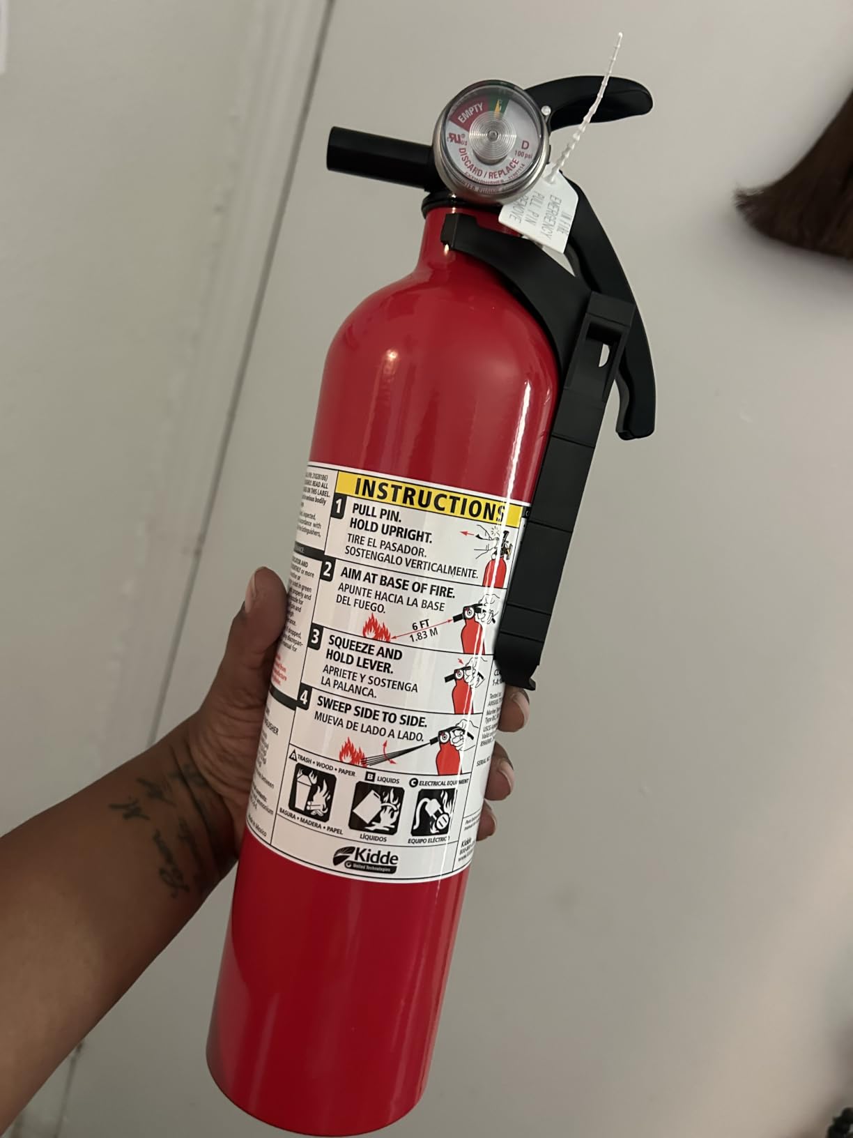 Kidde Kitchen + Home Fire Extinguisher Set, 711A | 1-A:10-B:C, RESSP+FA110G | Residential Extinguisher Combo Set for Small Cooking Oil and Grease Fires + Common Household Fires, 2.5 lb. Dry Chemical customer photo 1