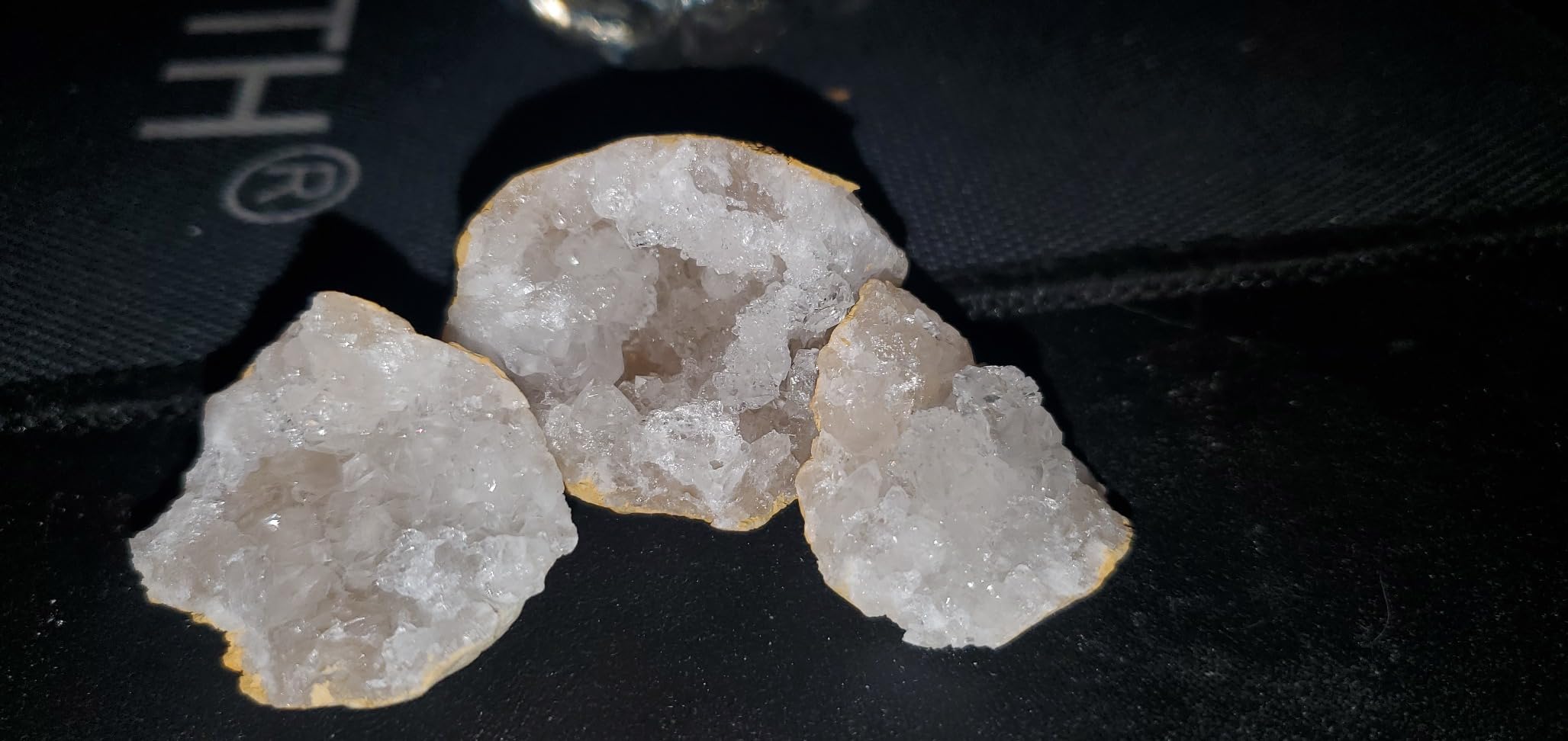 TruEnergy Break Your Own Geodes Kit - 20 Real Geodes 1.75