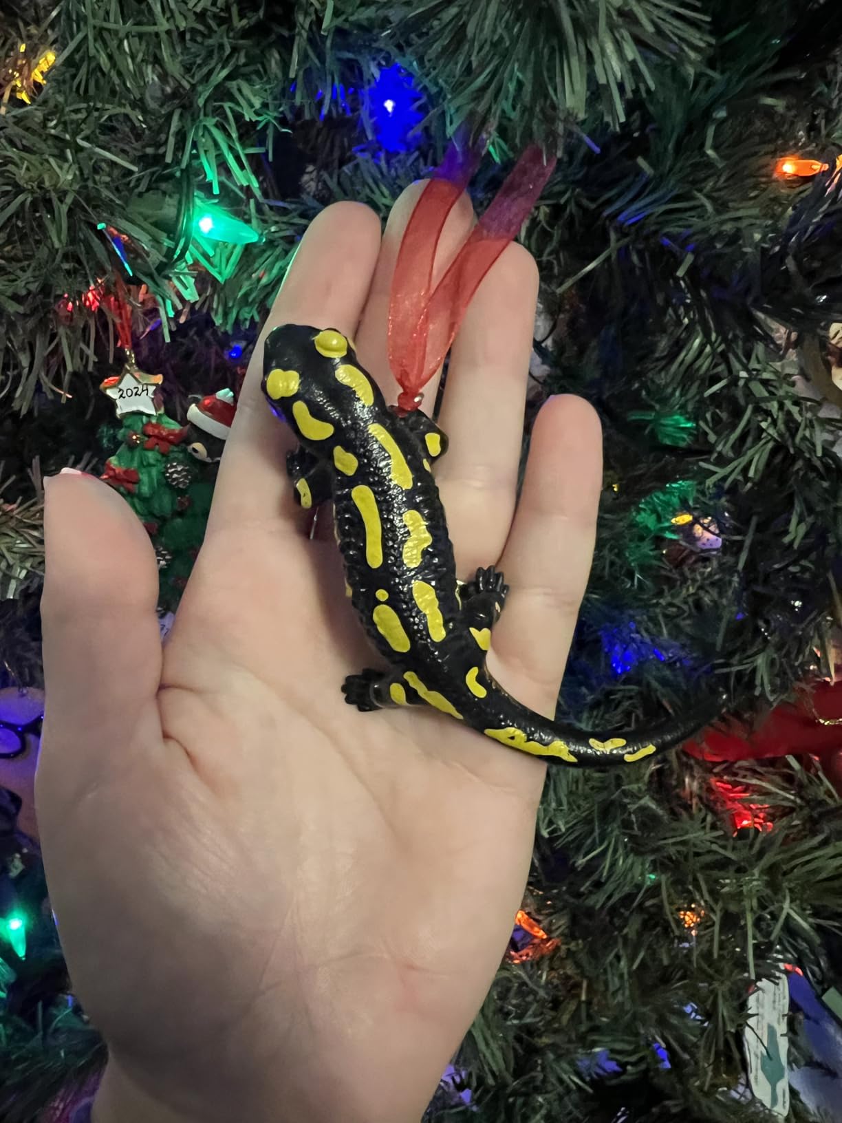 Schleich Wild Life - Wild Animal Toy Fire Salamander Lizard Figurine - Kids and Toddlers Ages 3+ | Wild Animal Figurine, Realistic Animal Toys, Safari Toy for Boys and Girls customer photo 1