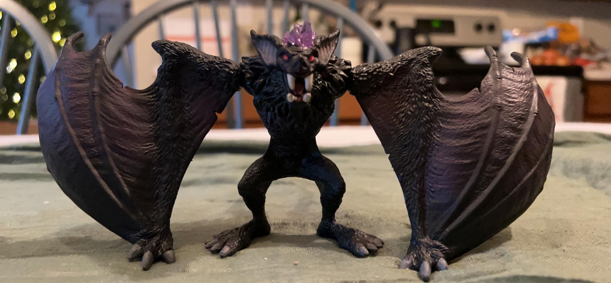 Schleich Eldrador Creatures New 2024 Shadow Bat Action Figure Toy | Monster Figurine, Battle Creature Toy for Boys 7+, Fantasy Beast, Action Figure Gifts, Screen-Free Imaginative Pretend Play customer photo 2