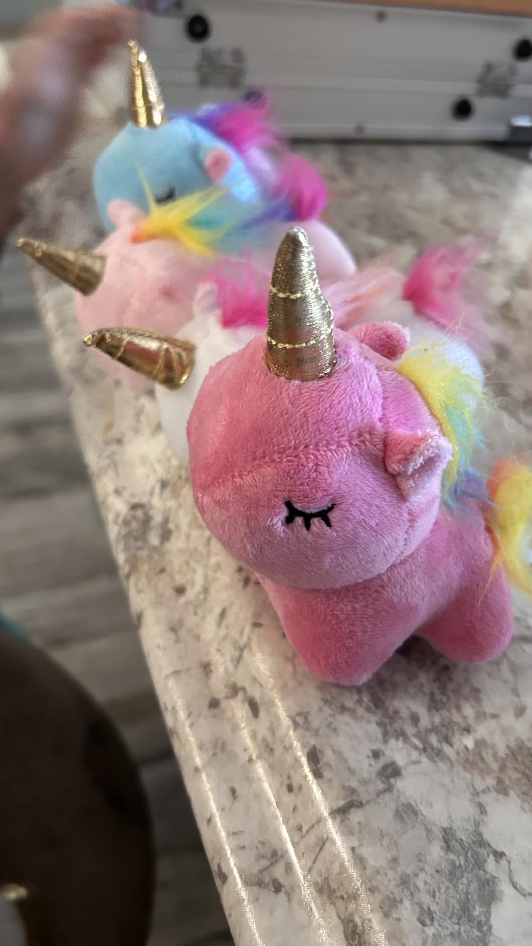 KMUYSL Axolotl Plush Toys for Ages 0 1 2 3 4 5 6 7 8+ Year Old Boys Girls- Axolotl Mommy Stuffed Animal with 4 Baby Axolotls in Her Tummy, Christmas Birthday Gifts for Baby, Toddler, Kids customer photo 2