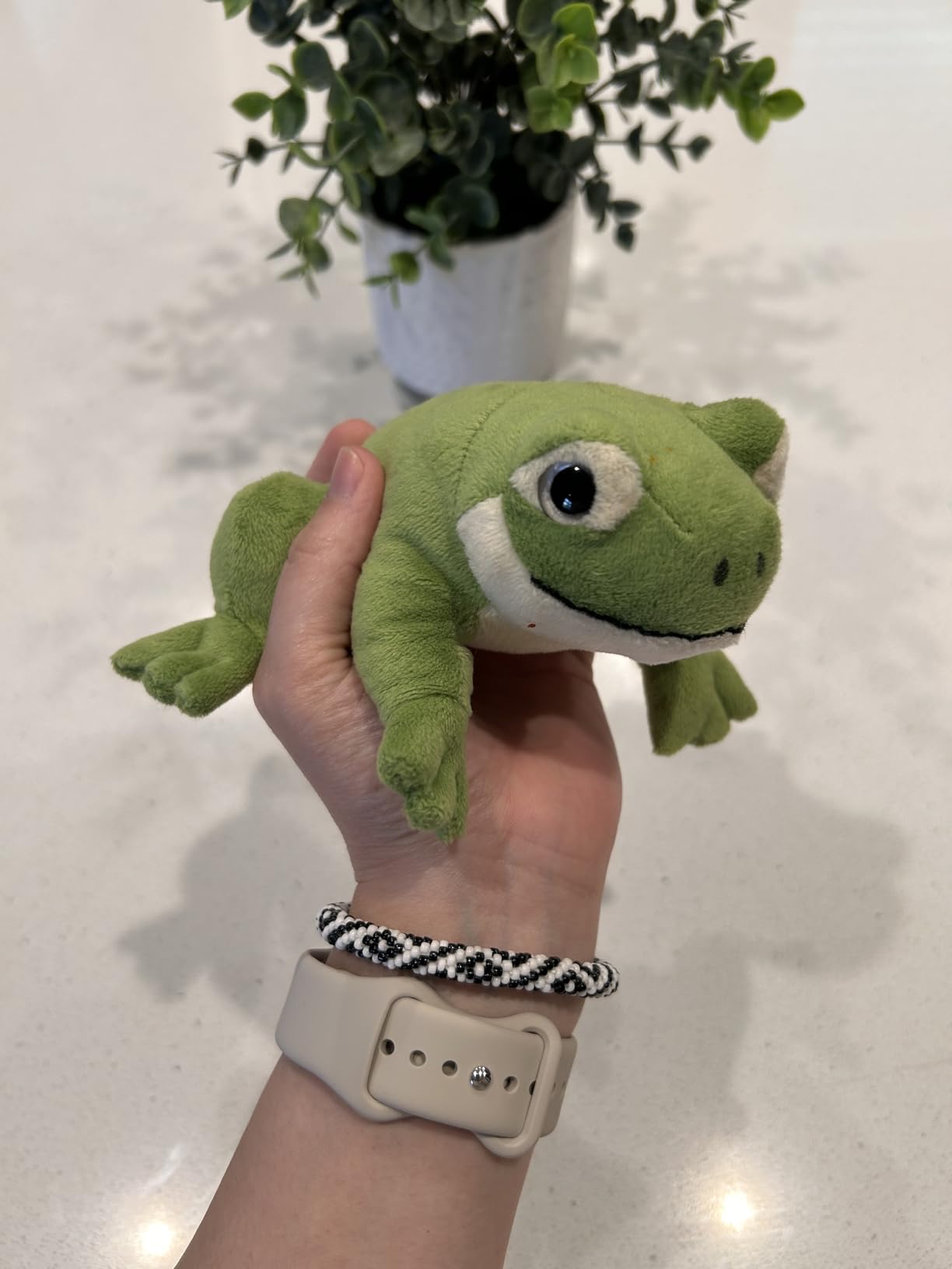 TAMMYFLYFLY Cute Realistic Green Frog Plush Toy Lifelike Animal Doll 15cm customer photo 1