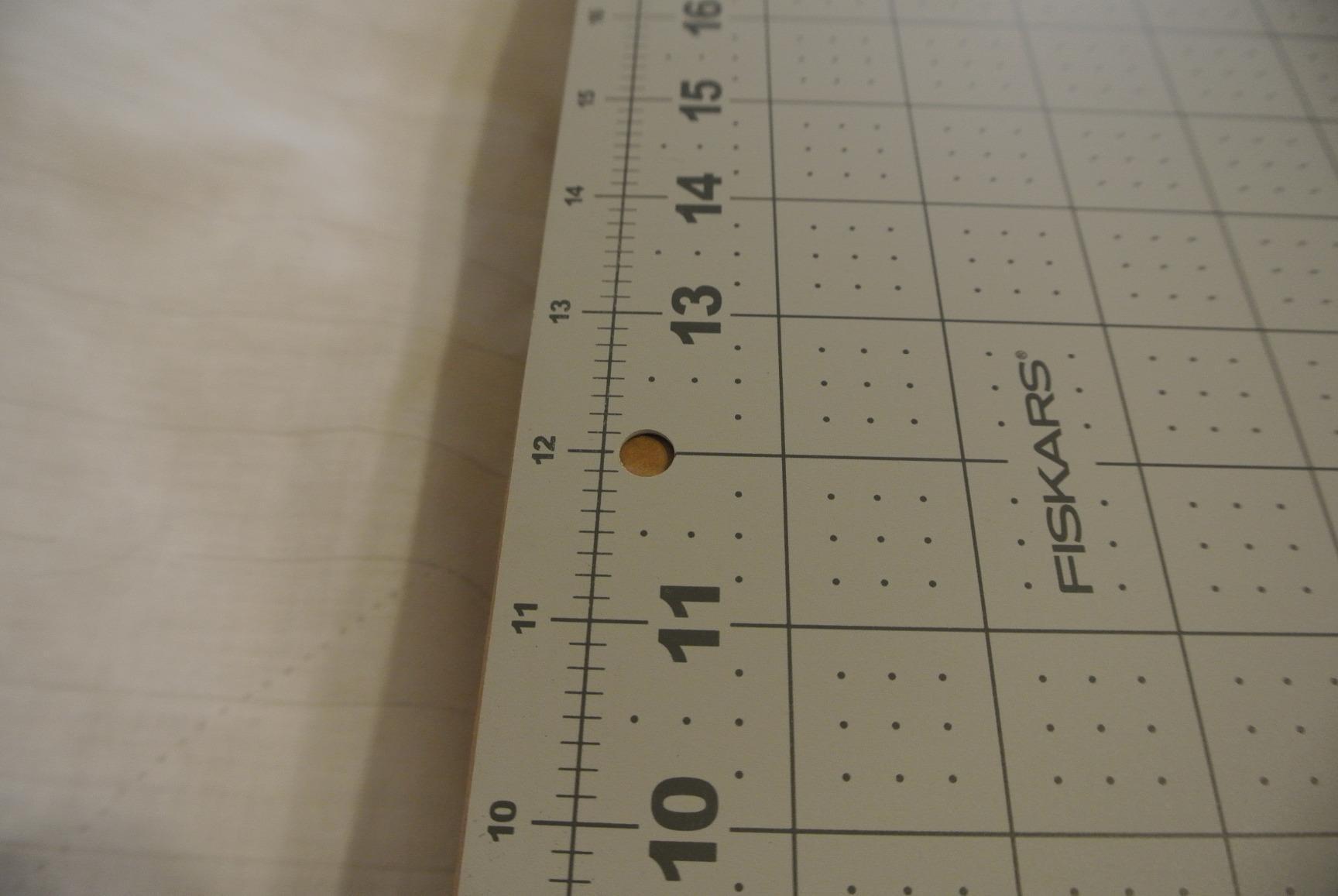 Fiskars Self Healing Cutting Mat with Grid for Sewing, Quilting, and Crafts - 18