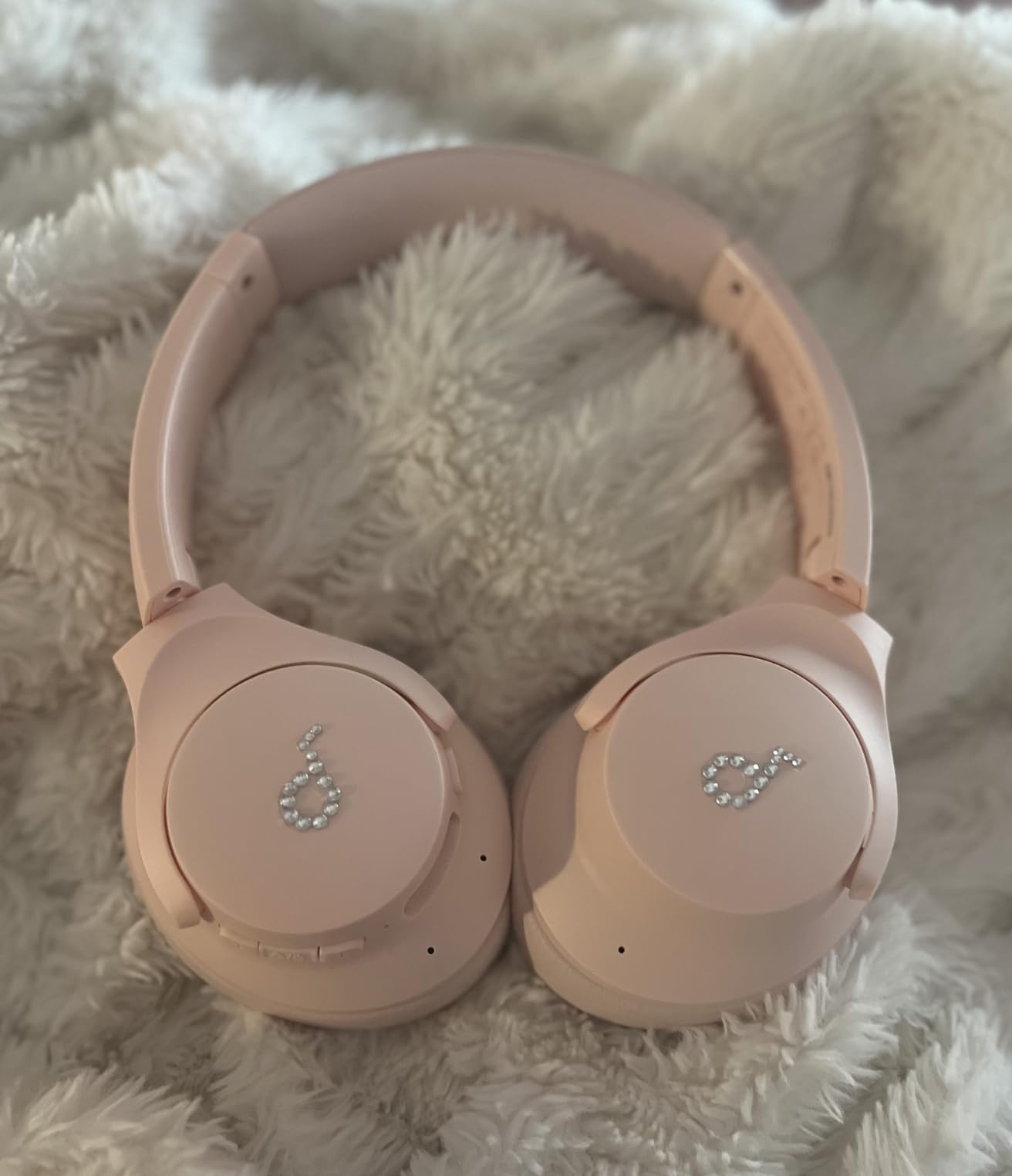 Soundcore by Anker Q20i Hybrid Active Noise Cancelling Headphones, White customer photo 1