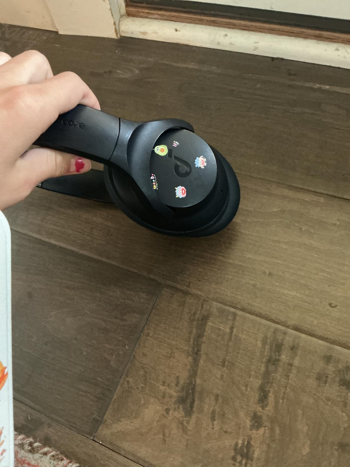 Soundcore by Anker Q20i Hybrid Active Noise Cancelling Headphones, White customer photo 2