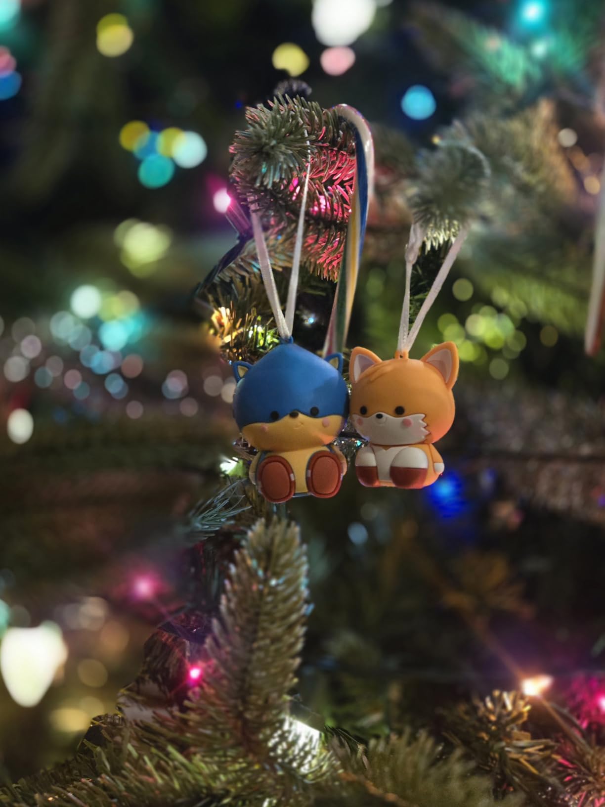 Hallmark Sega Christmas Ornament (Sonic the Hedgehog Knuckles) customer photo 1