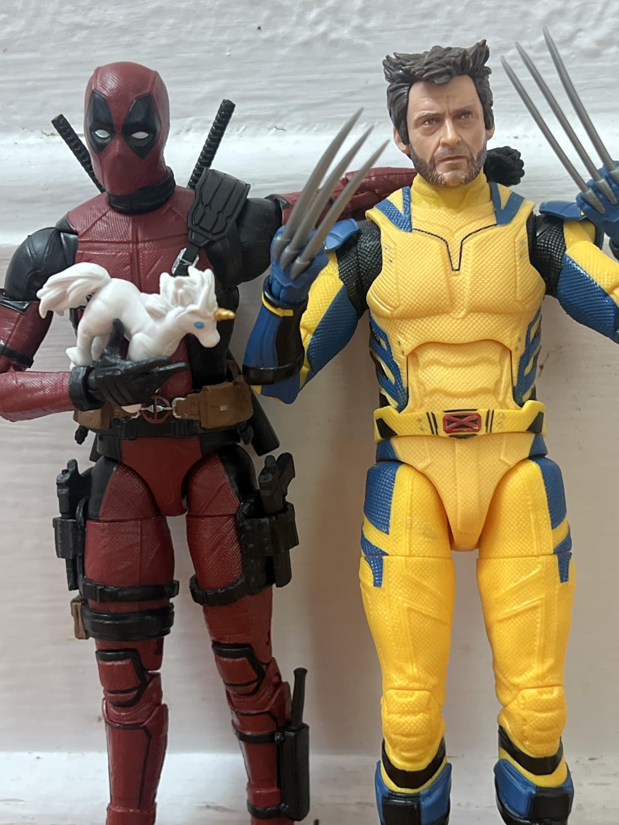 Marvel Legends Series Wolverine, Deadpool 2 Adult Collectible 6-Inch Action Figure | 6-Inch Movie-Accurate Wolverine Figure, Includes 3 Accessories, 20 Plus Points Articulation, Ages 14 Plus customer photo 2