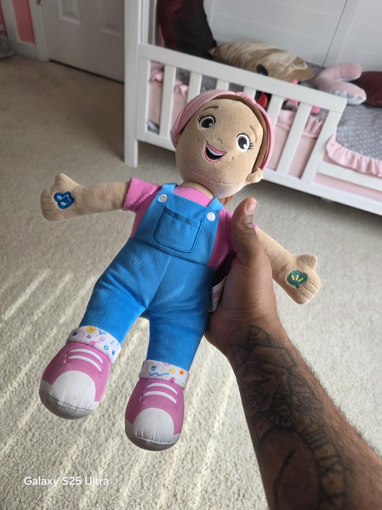 Ms. Rachel Speak & Sing Doll, 16-Inch Interactive Toy with Sounds | Toddler Toys For Girls And Boys Ages 6 Months to 3+ customer photo 1