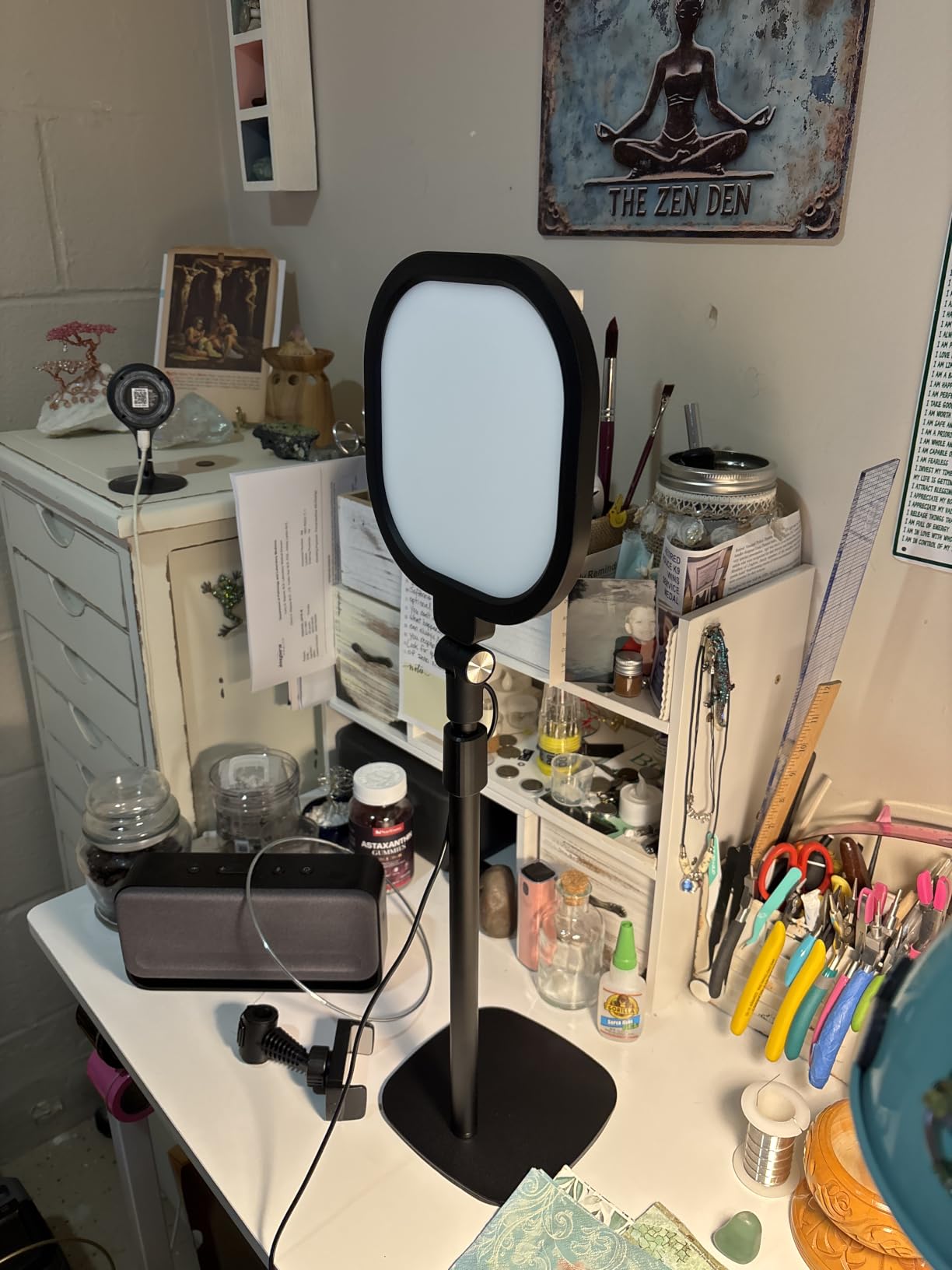 Zoom Lighting for Computer, Adjustable Desk Lighting for Video Calls, 30 Light Modes Video Conference Light, Desk Ring Light with Stand for Webcam, Meetings, Live Stream, Home Office. CRI 97.8 customer photo 1