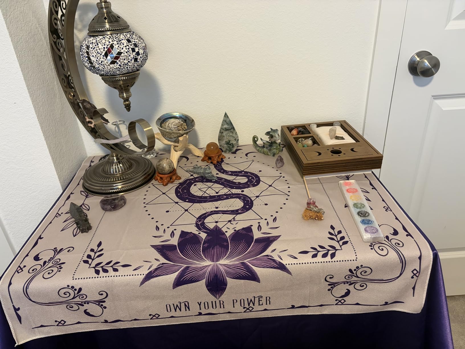 Knana Tarot Altar Cloth Tarot Mat for Reading with Tarot Card Bag(Layout) | Easy to Clean and Durable | Large Tarot Cloth | Silk Material customer photo 2