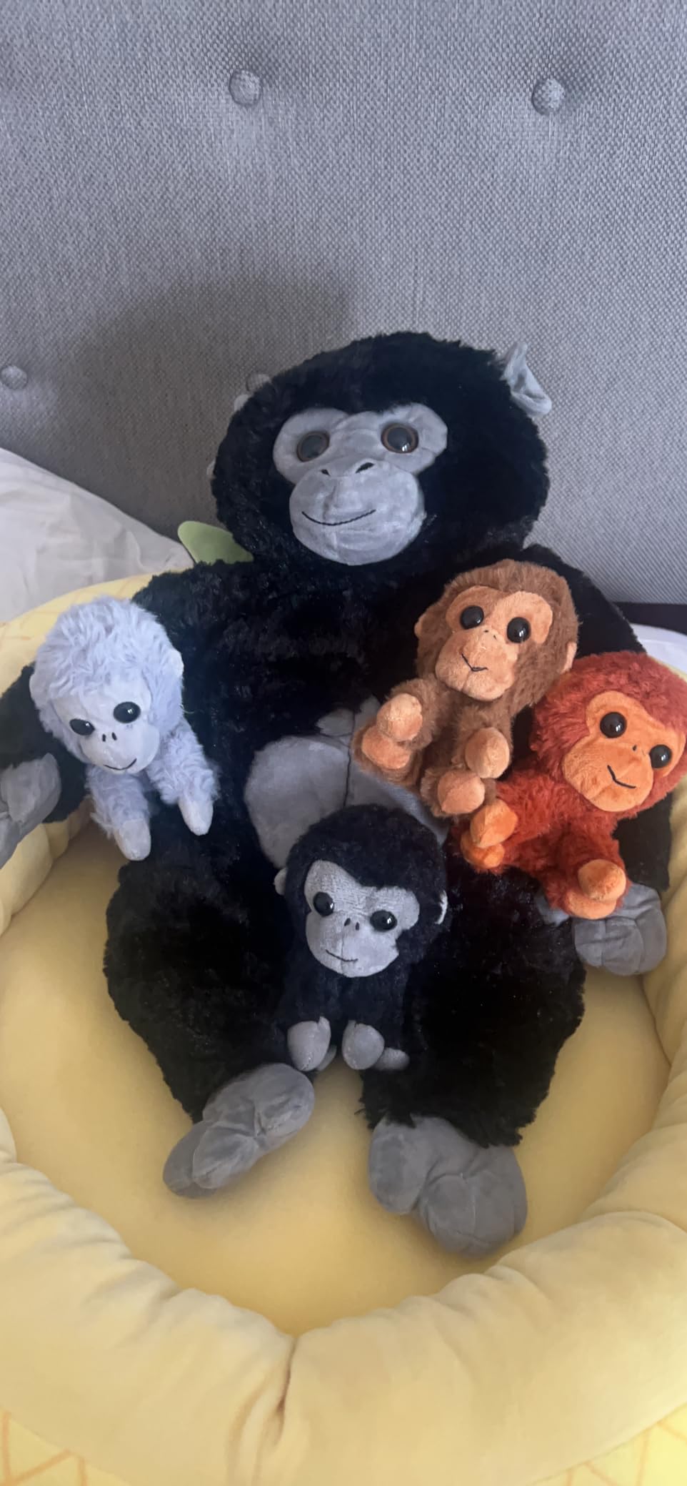 Lenwen 5 Plush Gorilla Orangutan Stuffed Animals Set 14 Inch Large Mommy Gorilla with 4 Baby Plush Toy customer photo 1