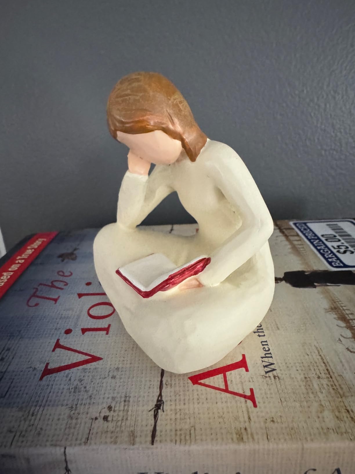 Cuayaes Book Lovers Gifts for Women, Bookshelf Decor Reading Thinker Statue | Book Gifts for Readers, Graduates, Students, Teachers, Aesthetic Sculpture Home Decor for Shelves Desk Office Living Room customer photo 2