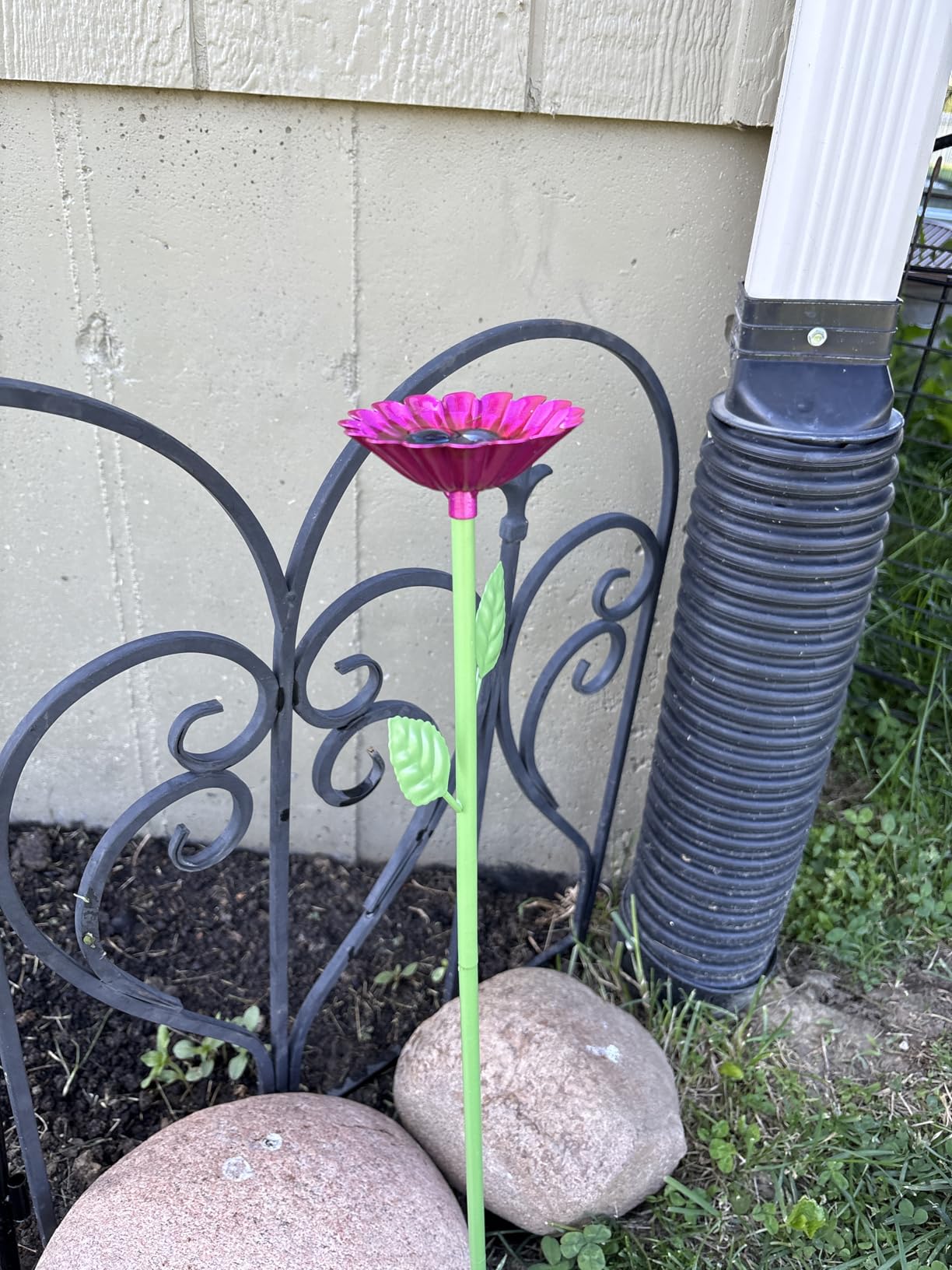 4 Pack Bee Watering Station, Bee Bath for Garden Outdoor Yard Decor, Metal Bee Water Feeder with Flower Design customer photo 2