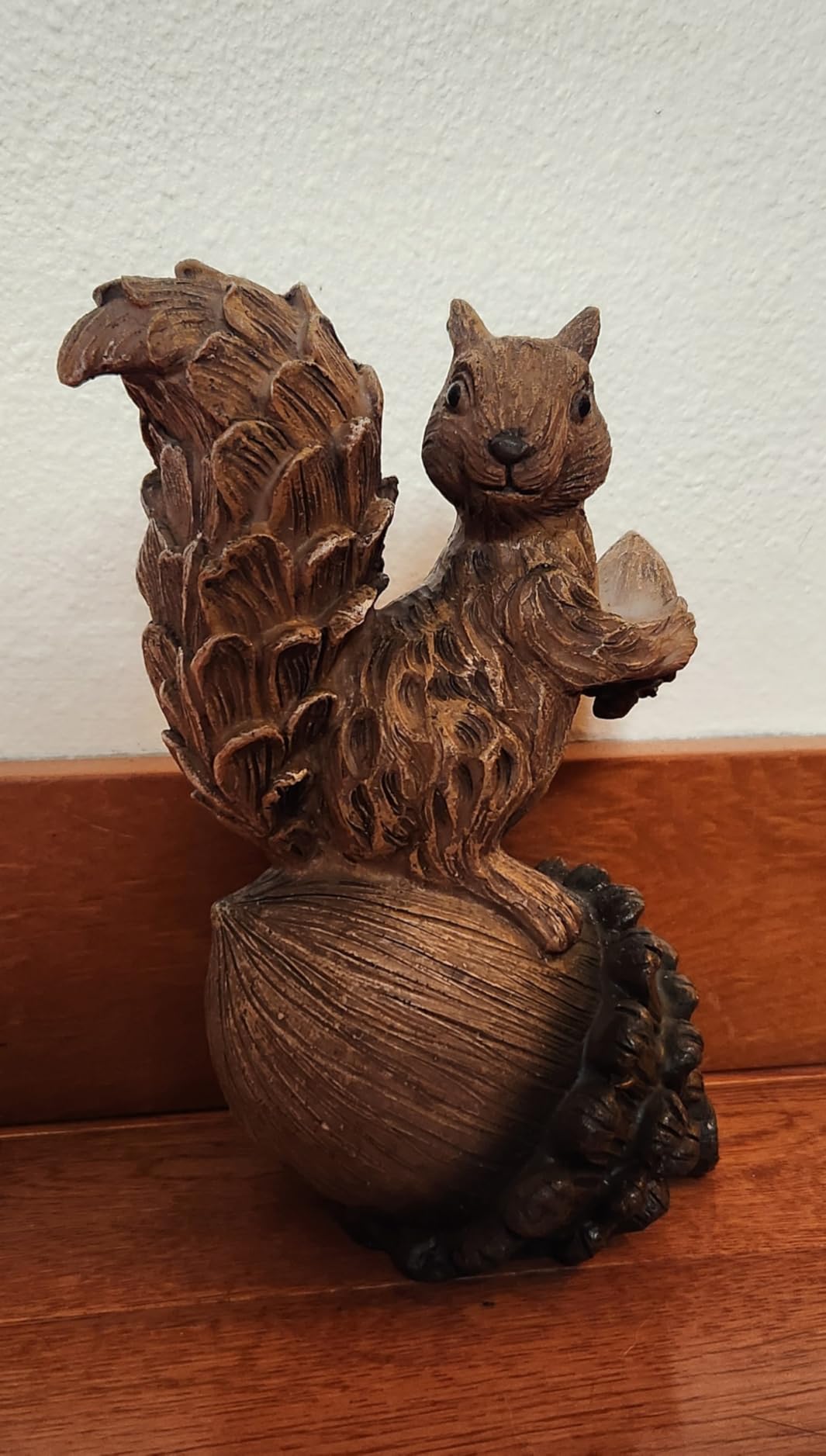 GoGnome Handcrafted Resin Squirrel Figurine on Pinecone - 8'' Woodland Animals Statue for Fall Winter Spring Summer Christmas Decor customer photo 2