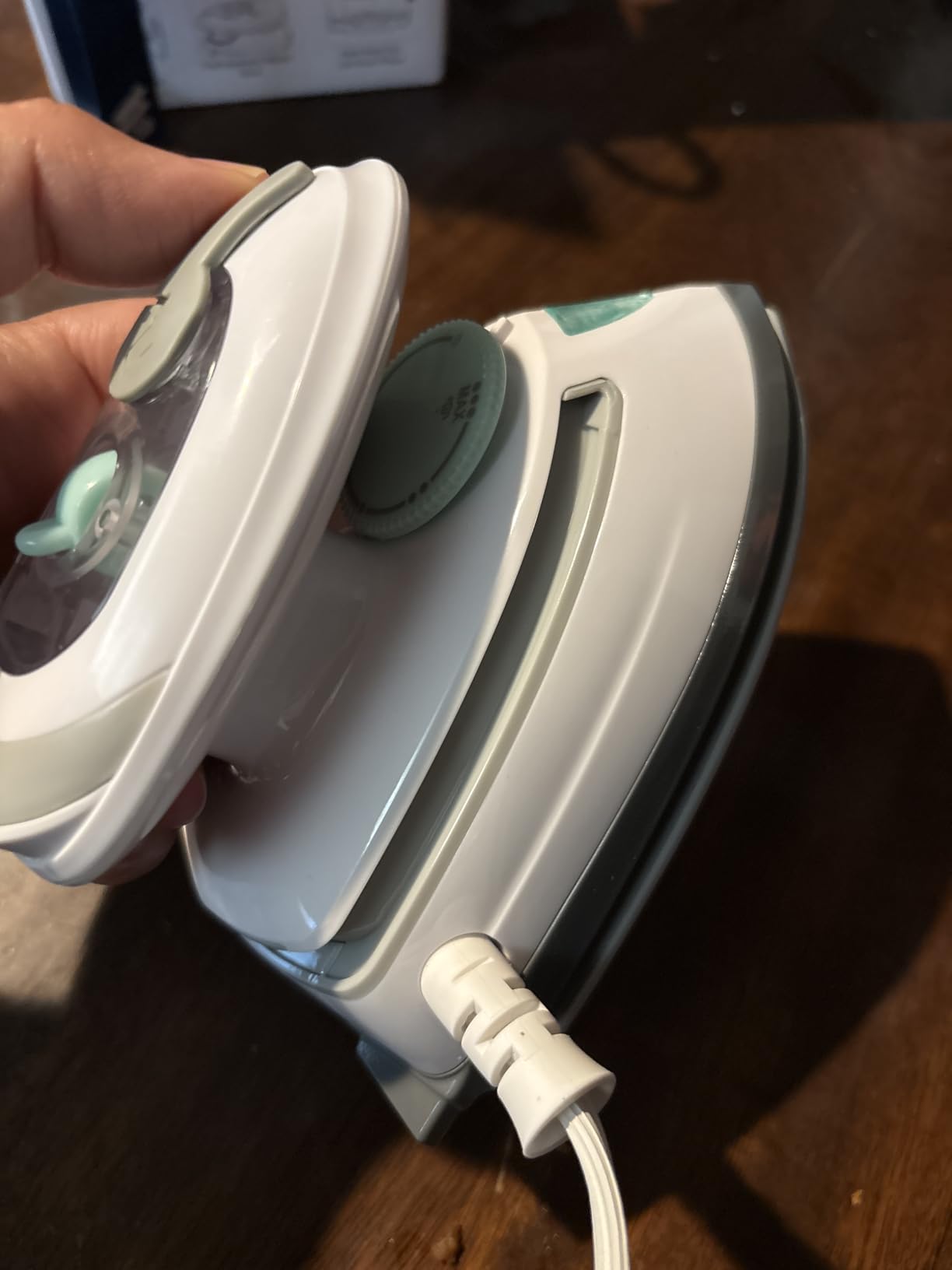 BEAUTURAL Mini Travel Steam Iron for Clothes with Dual Voltage, White | Non-Stick Soleplate and Cord Storage, Easy Temperature Control, Ideal for Sewing, Quilting and Handcraft customer photo 1
