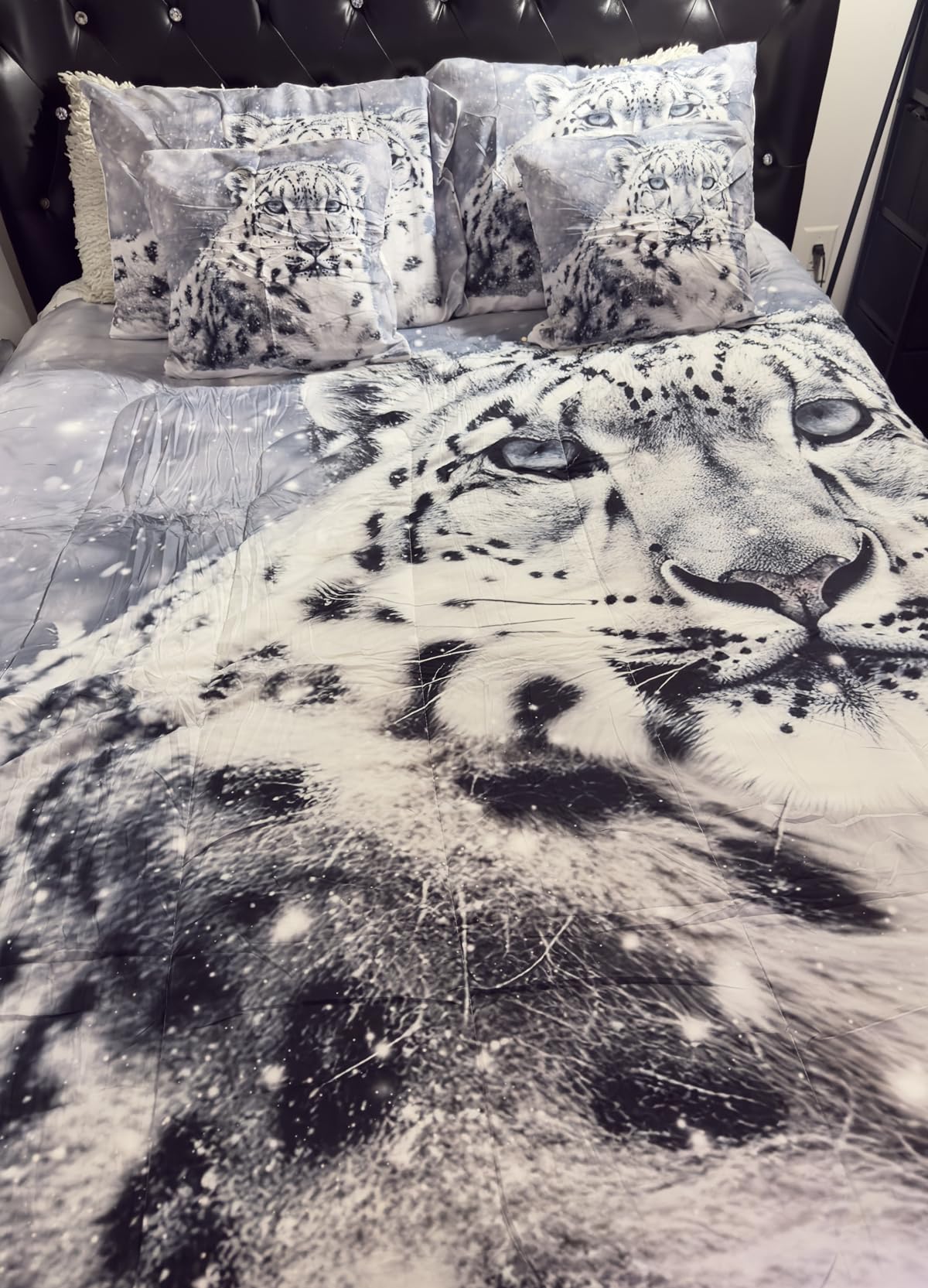 Homewish Snow Leopard Kids Comforter Set 7 Piece Twin Size, Cheetah Wild Animal Print Natural Reversible Quilt Set, Winter Season White Snowflake Bedding Set with Comforter, Sheet, Pillowcase customer photo 2