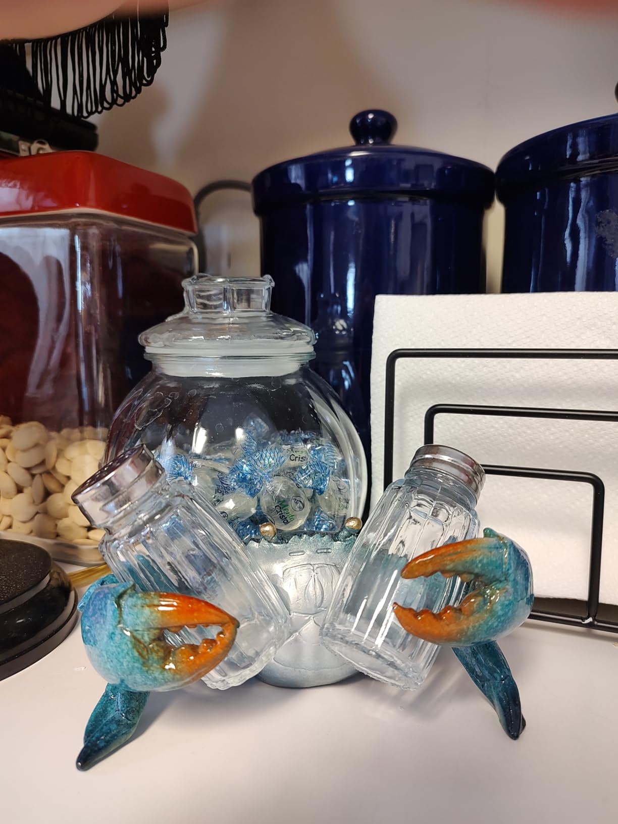 Hodao Sea Crab With Salt and Pepper Shaker Figurines Decoration Crab Set with Holder Figurine for Beach Bar or Tropical Kitchen Decor Table Decor By Home Gifts For Mom (Blue) customer photo 2
