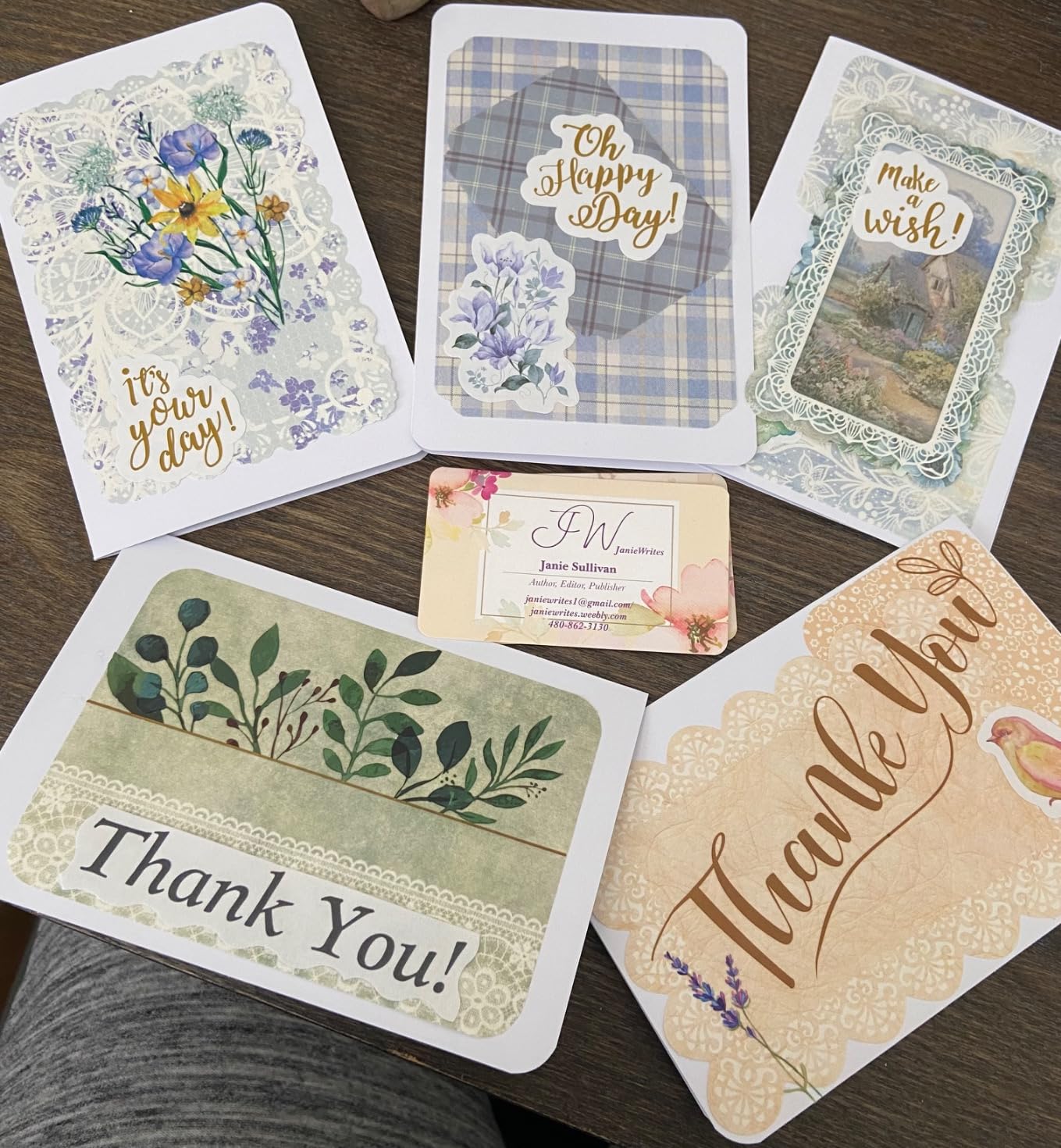 Vintage Floral Scrapbook Paper & Journaling Stickers (400pcs) Assorted Set - 4 Pack Junk Journal Supplies for Bullet Journaling, Retro Crafts, Planner, Mixed Media, Collage Card Album customer photo 1