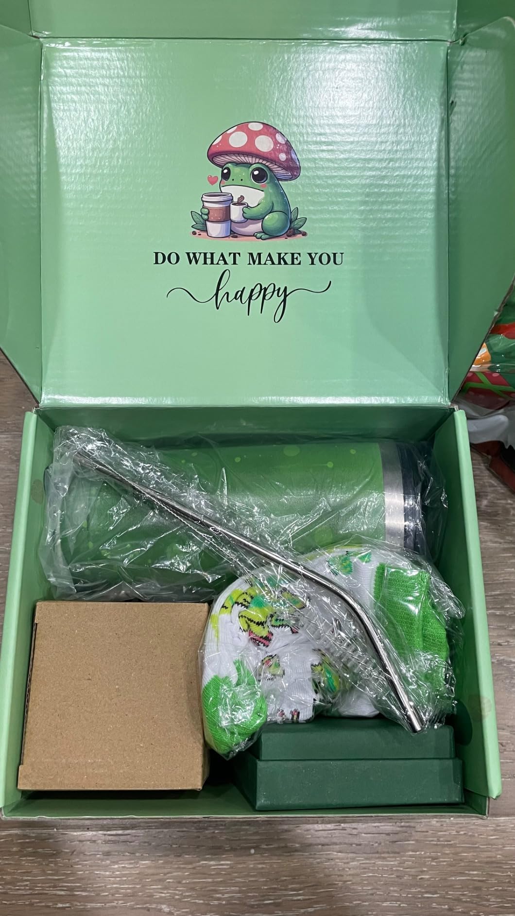 Bayelove Frog Gifts for Women Frog Lovers Stuff Gifts Include Hair Tie 20oz Tumbler Mug Keychain Makeup Bag Socks Bracelet Card for Women Christmas Birthday customer photo 1