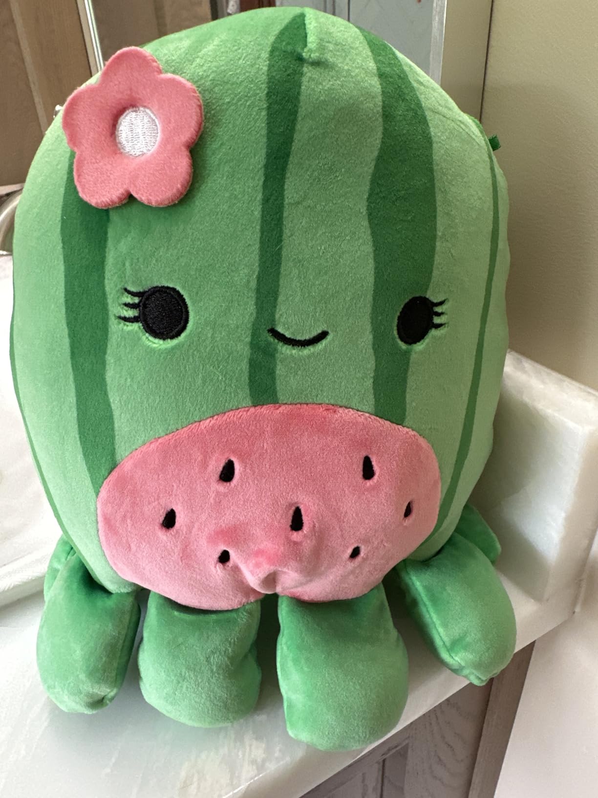 Squishmallows Original 8in Lucille the White Seal - Official Jazwares Plush (Little) customer photo 1