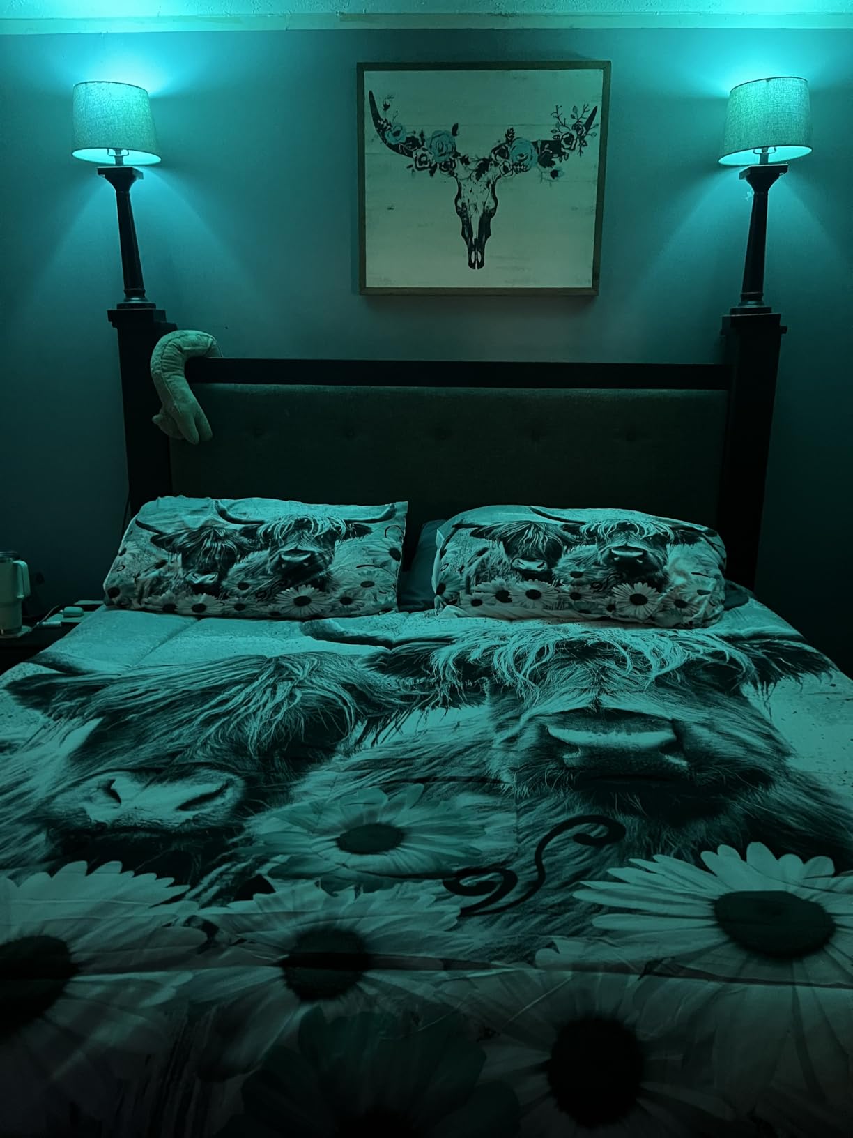 Queen Comforter Set, 3 Pieces Highland Cow Bedding, All Season | Brown Farm Vintage Animal Print Soft Comforter with 2 Pillowcases for Kids and Adults Room Bedroom Bed Decor customer photo 1