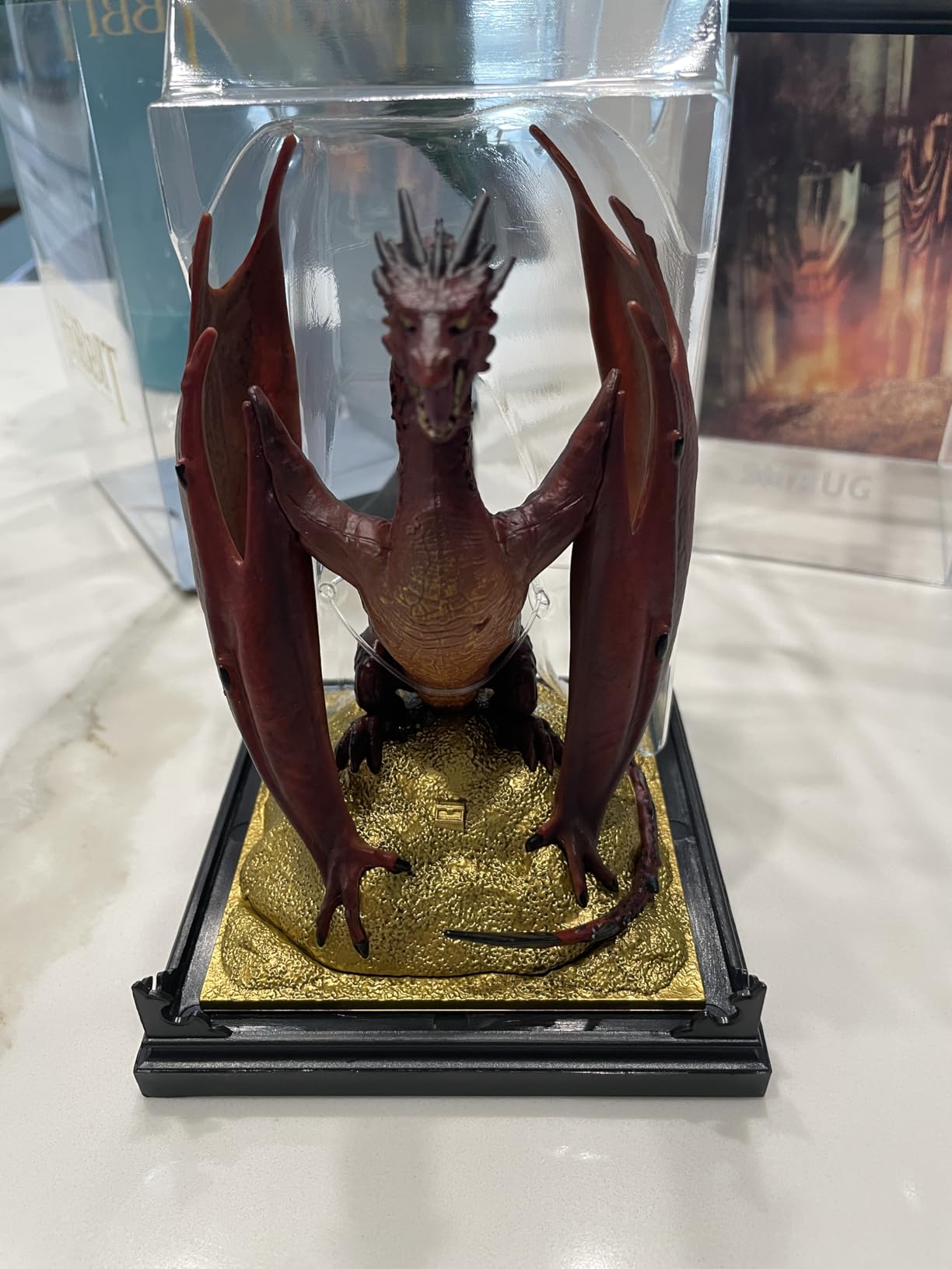 The Noble Collection Smaug Diorma customer photo 2