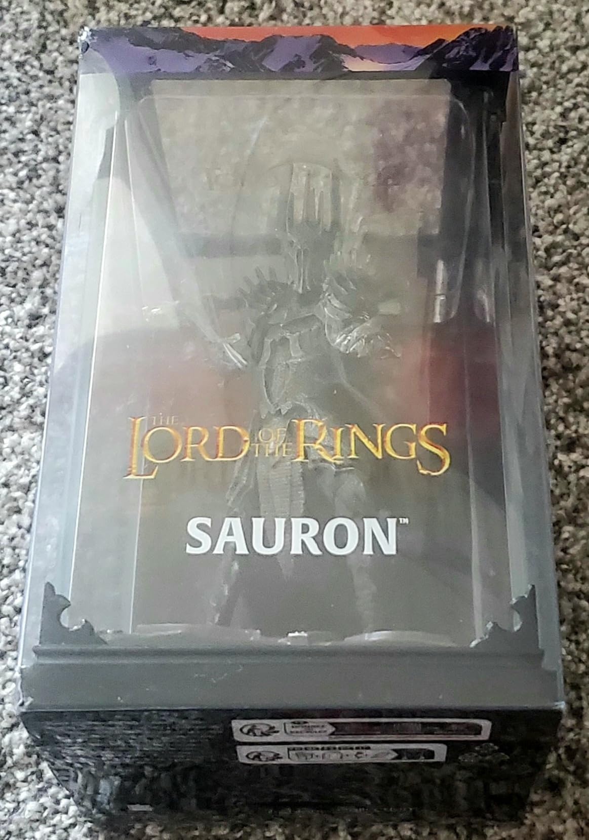 The Noble Collection Sauron Diorama customer photo 1