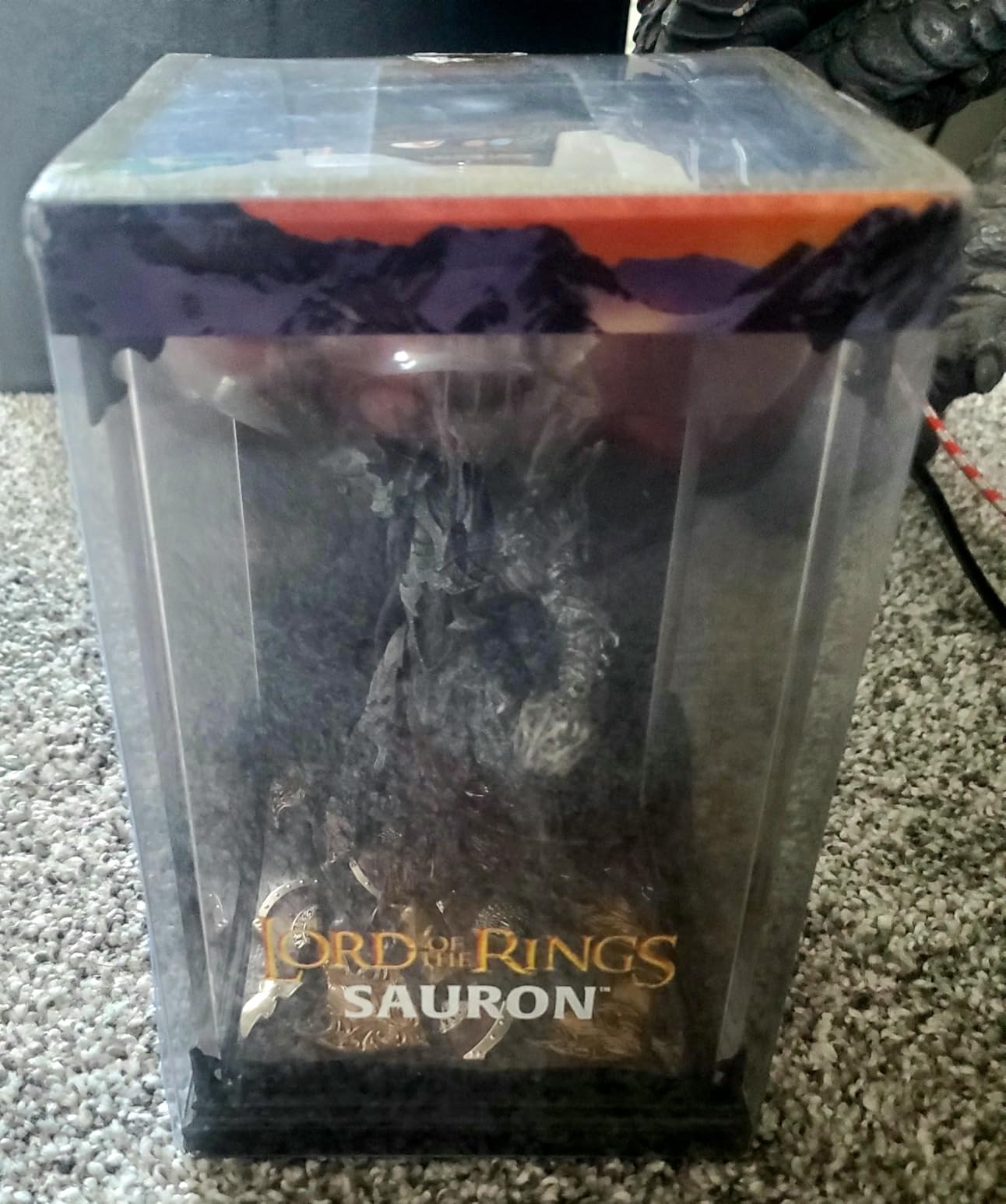 The Noble Collection Sauron Diorama customer photo 2