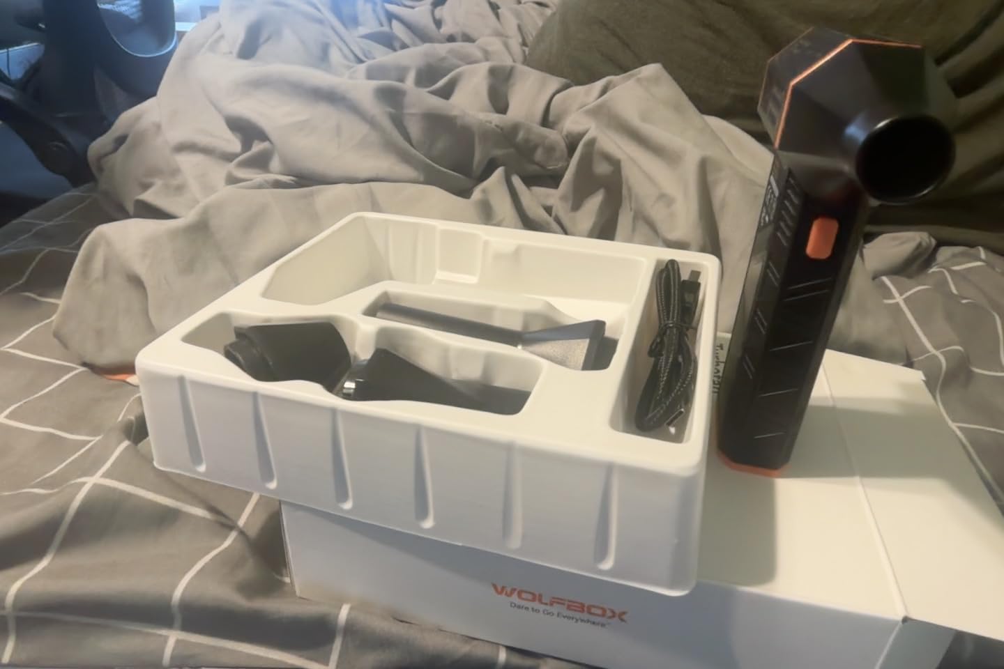 WOLFBOX MegaFlow 50 Compressed Air Duster, 110,000 RPM, 3-Gear Adjustable, Electric Mini Blower, Fast Charging, Computer Keyboard Cleaner, 0.45 lb Lightweight, 4 Nozzles customer photo 1