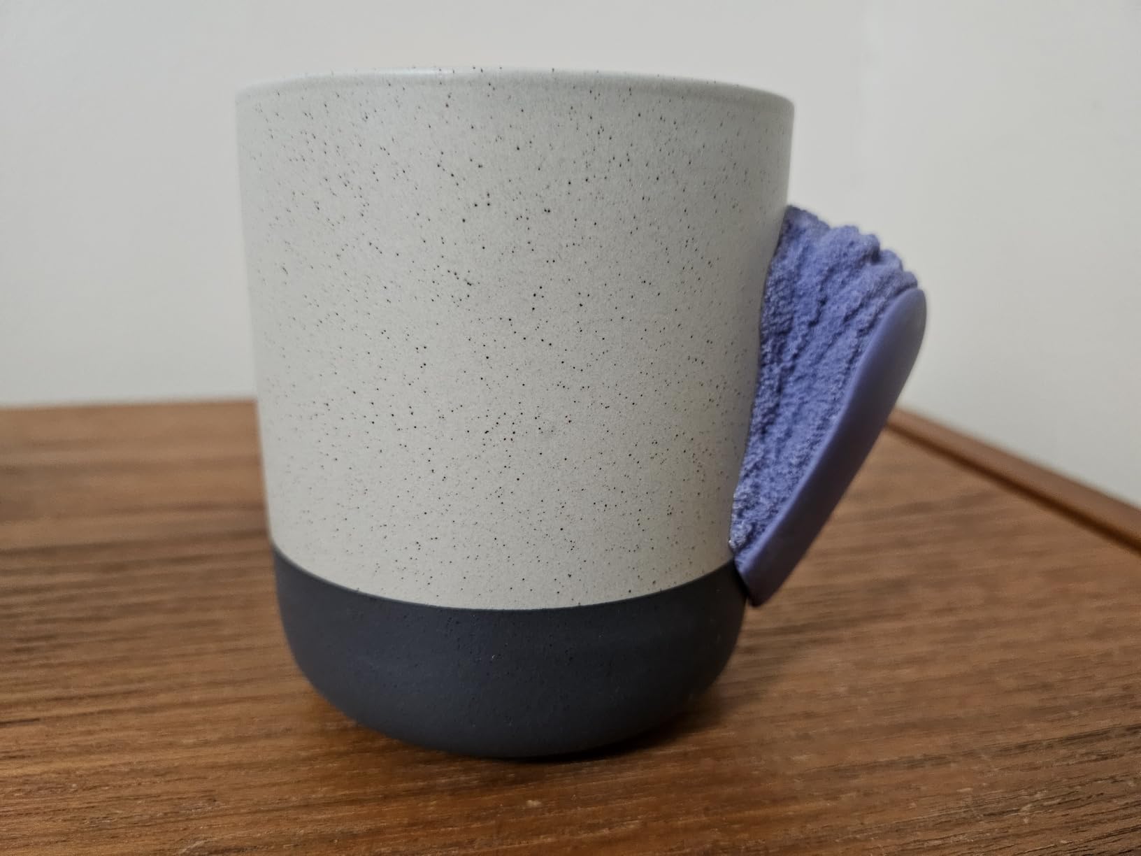 YY Vertical Climbing Mug Evo, Pinch Mug for Rock Climbers and Boulderers, Indoor Bouldering Grip Cup, Unique Gift, Blue customer photo 1