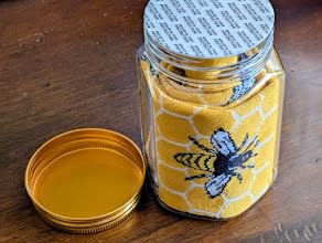 Glitopper Funny Bee Socks in a Jar 12oz Honey Jar with Yellow Novelty Socks Gifts Bees Theme Sock Gift for Women Beekeeper Lover for Birthday Party Favors World Bee Day Wedding Honeycomb Gift customer photo 1