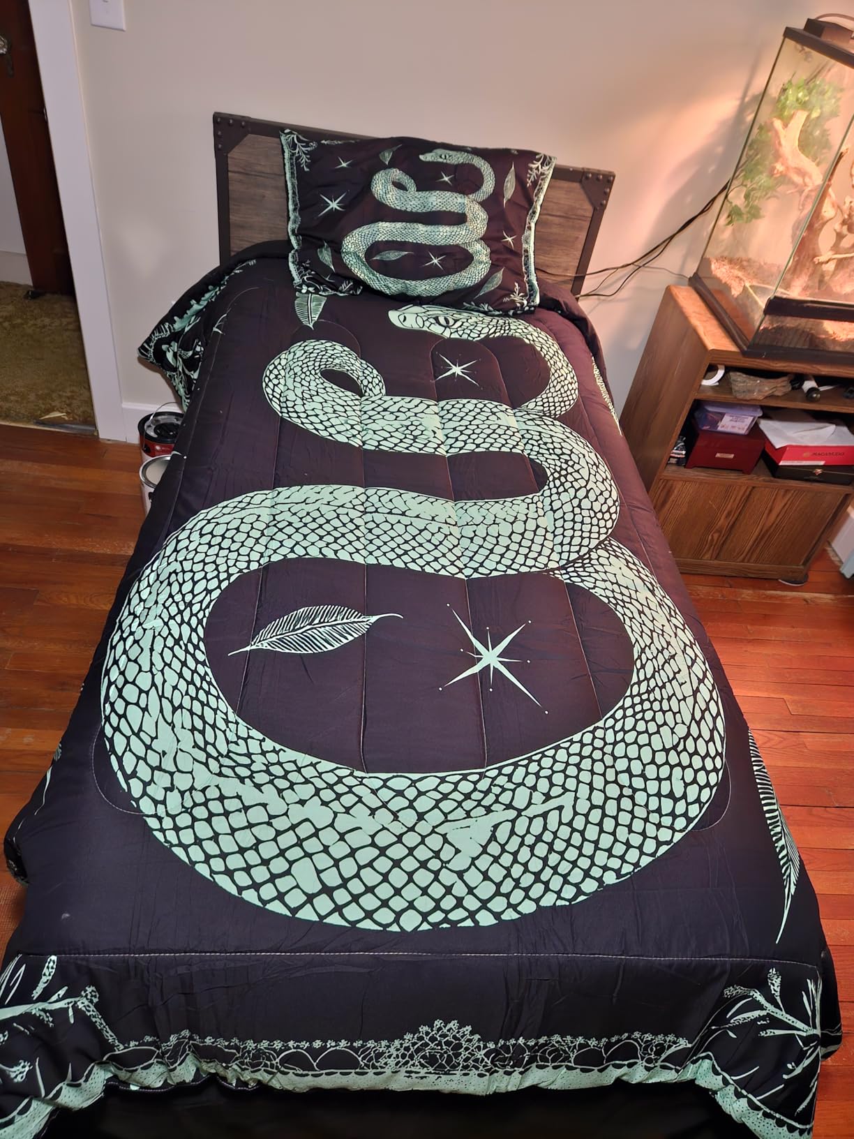 jejeloiu Gecko Comforter Set Boho Moon Bedding Set for Kids Boys Girls Teens Nature Wild Lizard Comforter Full Size Wildlife Bed Set with 1 Comforter, 2 Pillow Case Quilt Set customer photo 1