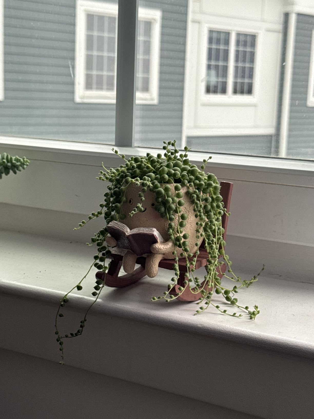 Rocking Chair Smiley Face Planter,Cute Plant Pots for Indoor Outdoor Plants,Succulent Pots with Drainage Hole,Unique Funny Flower Pot for Succulents,Plant Gifts for Mother's Day, Birthday, Christmas customer photo 2