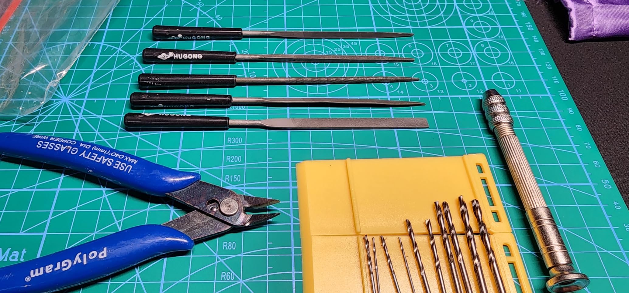 Gundam Tool Kit,103 Pcs Professional Model Tool Kit for Gundam, Modeling Tools for Plastic Models,Gunpla Tool Kits for Adults,Model Building Tools Hobby Tools Craft Set for Repairing and Fixing customer photo 2
