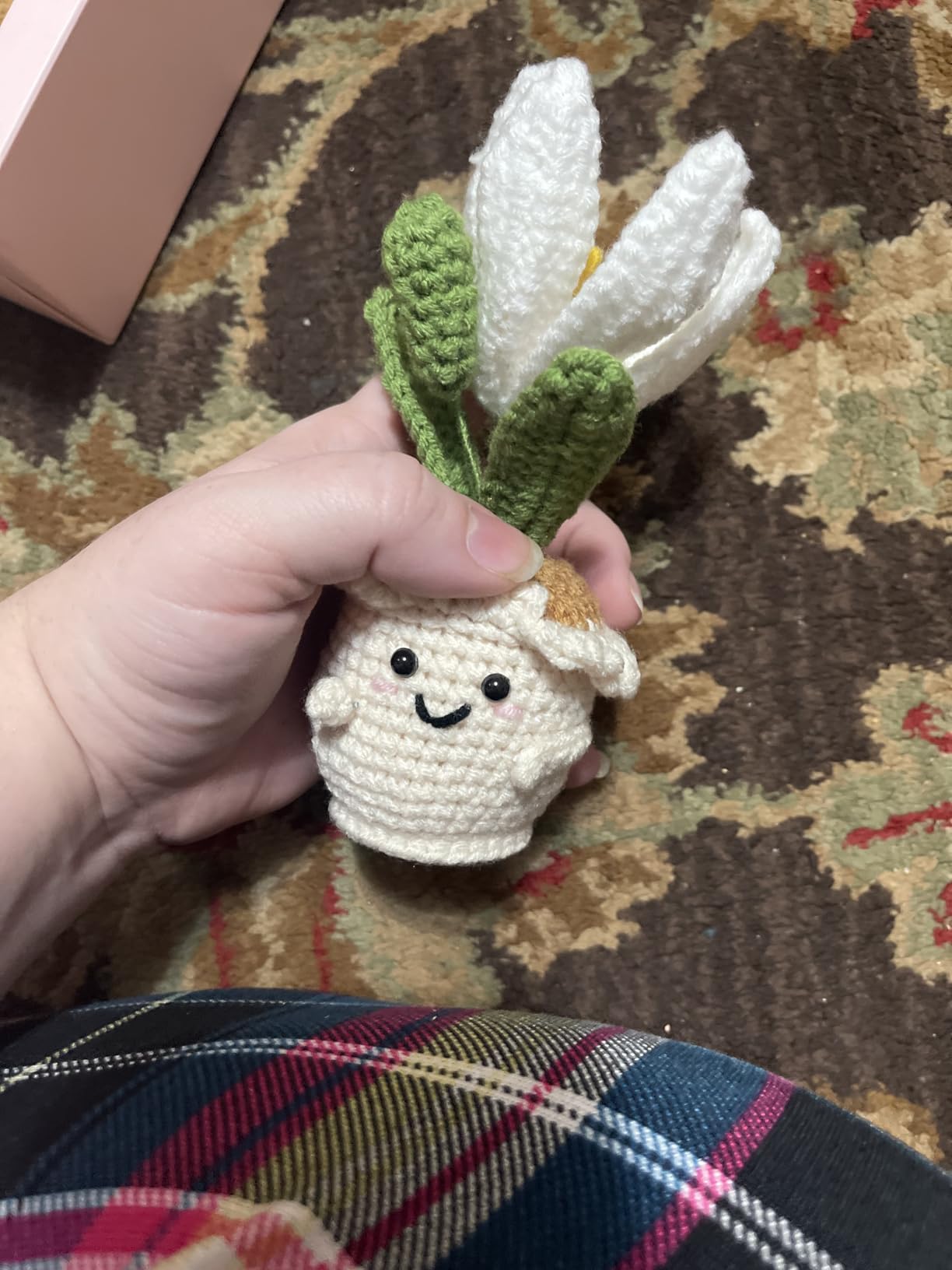 OASSIE Christian Gifts for Women - Lily Crochet with 60 Bible Verses Cards | Inspirational Religious Spiritual Gifts for Women Men, Positive Emotional Crochet Flower, Handmade Keepsake, Prayer Cards customer photo 1