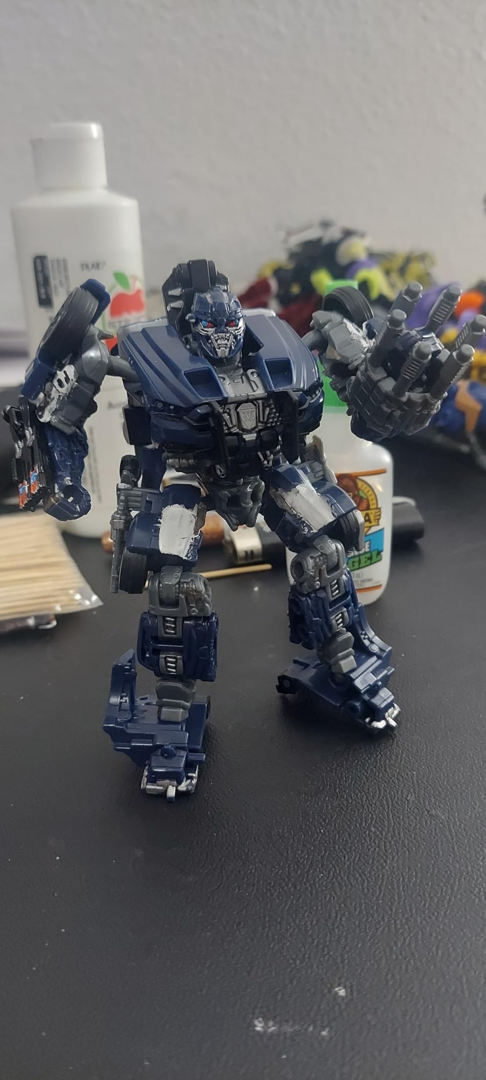 Studio Series The Last Knight Barricade Deluxe Class 4.5-Inch Converting Action Figure, Robot Toys for Ages 8+ | Transformers Studio Series 6 Inch Action Figure Deluxe Class (2026 Wave 1) - Barricade customer photo 1