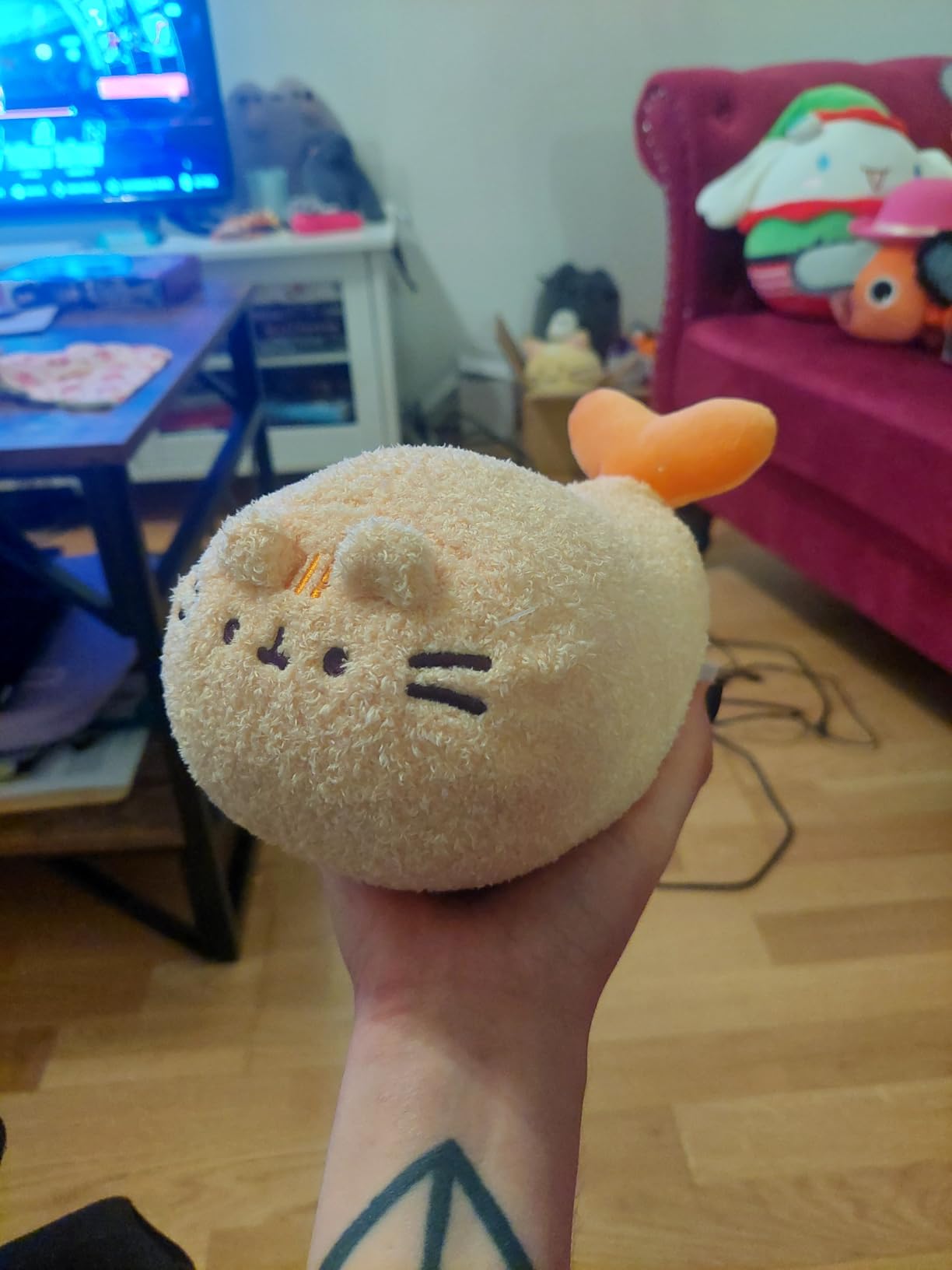 GUND Pusheen Bento Shrimp Tempura 6-Inch Plush Toy for Ages 8+ customer photo 2