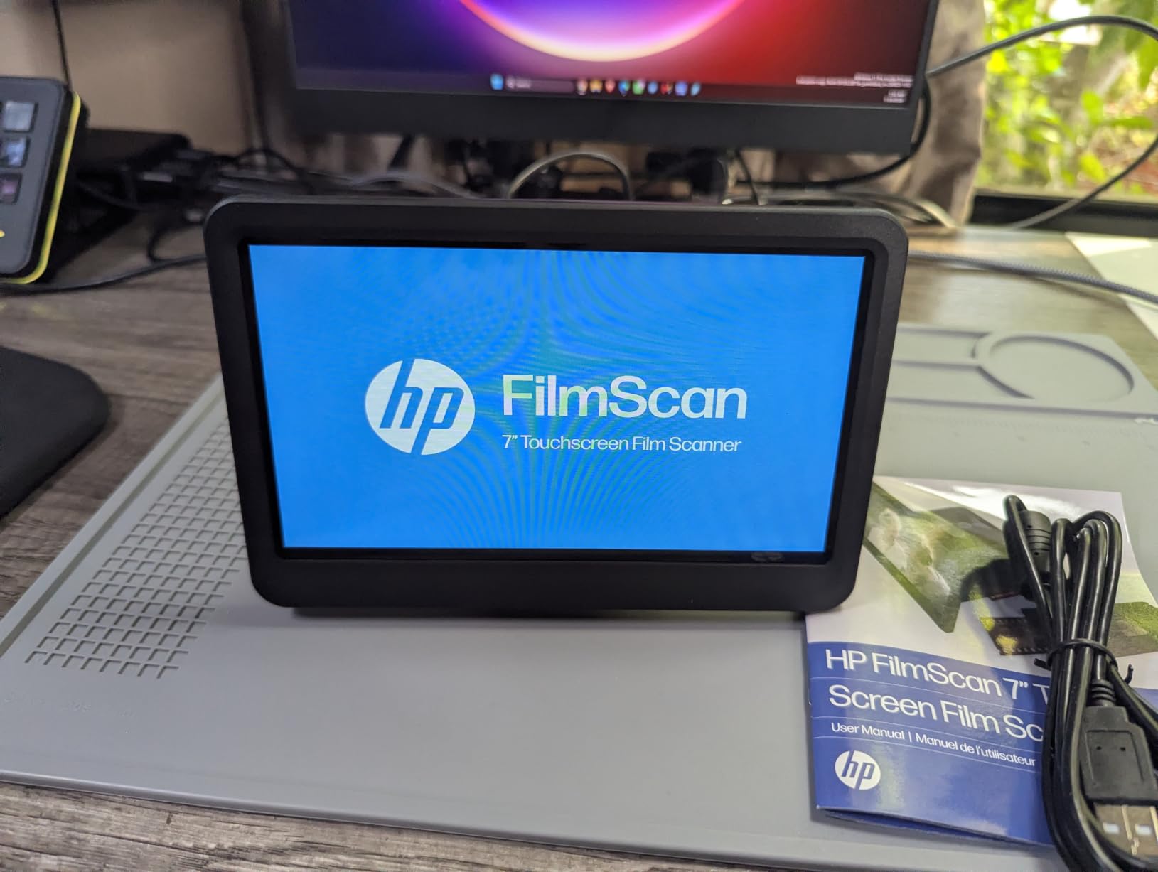 HP Touch Screen Film & Slide Scanner - 7 in LCD, 13 MP, USB & HDMI - Touch LCD Preview & Edit - Photo Scanner - 13 MP Clarity - Film to Digital Converter - Quick-Feed & 50mm Adapter - Slide Digitizer customer photo 2