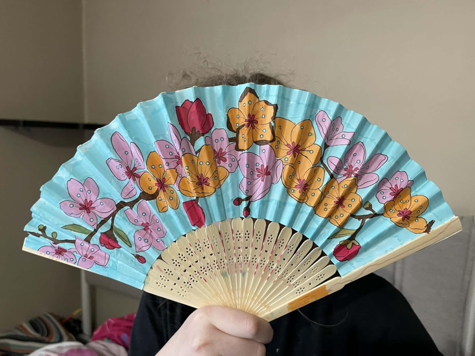 Faber-Castell Paper Fan Coloring Kit: Koi Fish | Folding Fans with Dual-Tip Markers & Pre-Printed Designs | Relaxing DIY Craft, Summer Activities for Kids (2 Fans, 6 Markers) customer photo 1