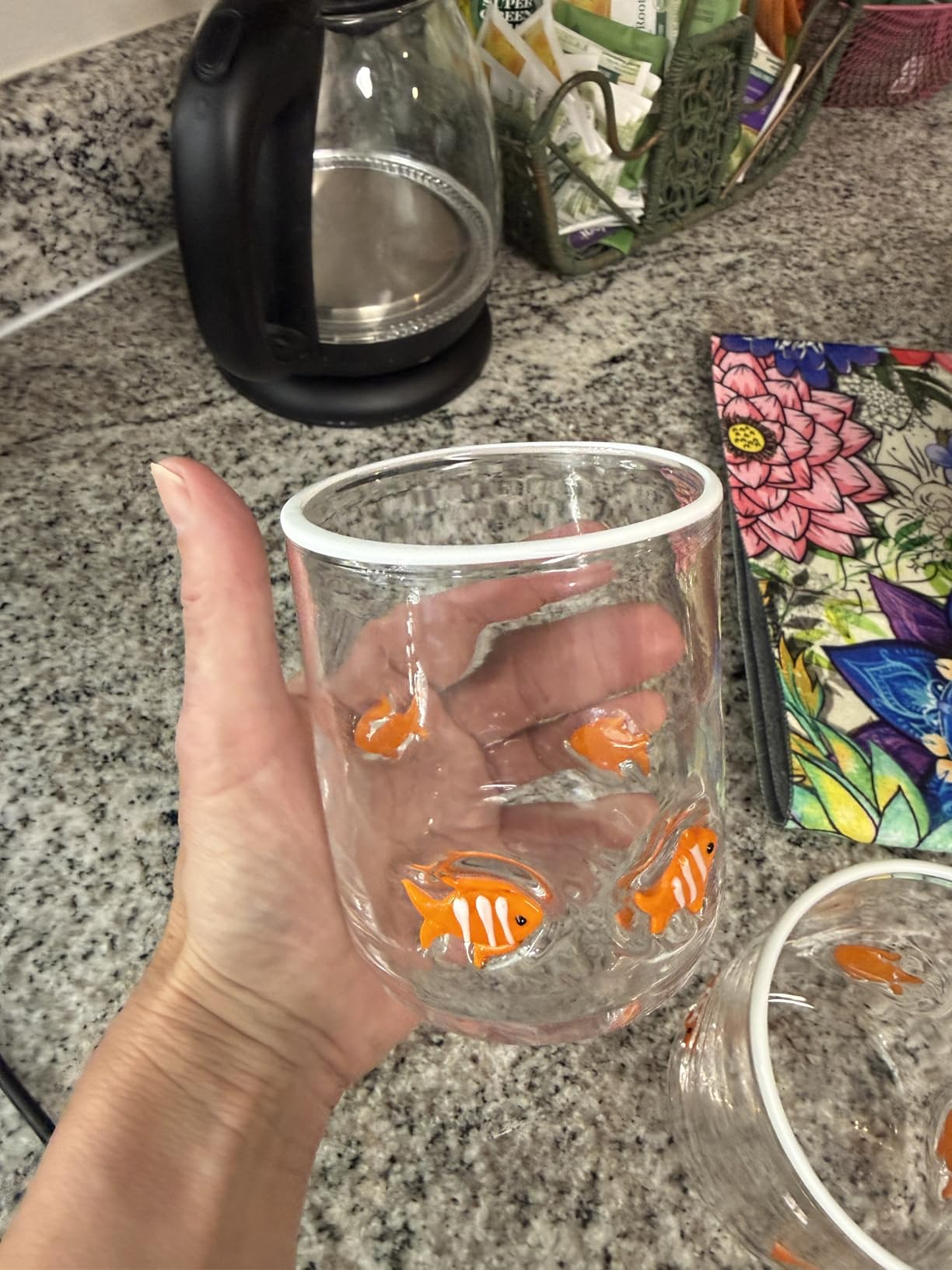 JarThenaAMCS 2Pcs Fish Icon Juice Glass 14 Oz Summer Goldfish Wine Glass Stemless Cocktail Drinking Cups for Gifts Home Christmas Party Favors Supplies customer photo 2