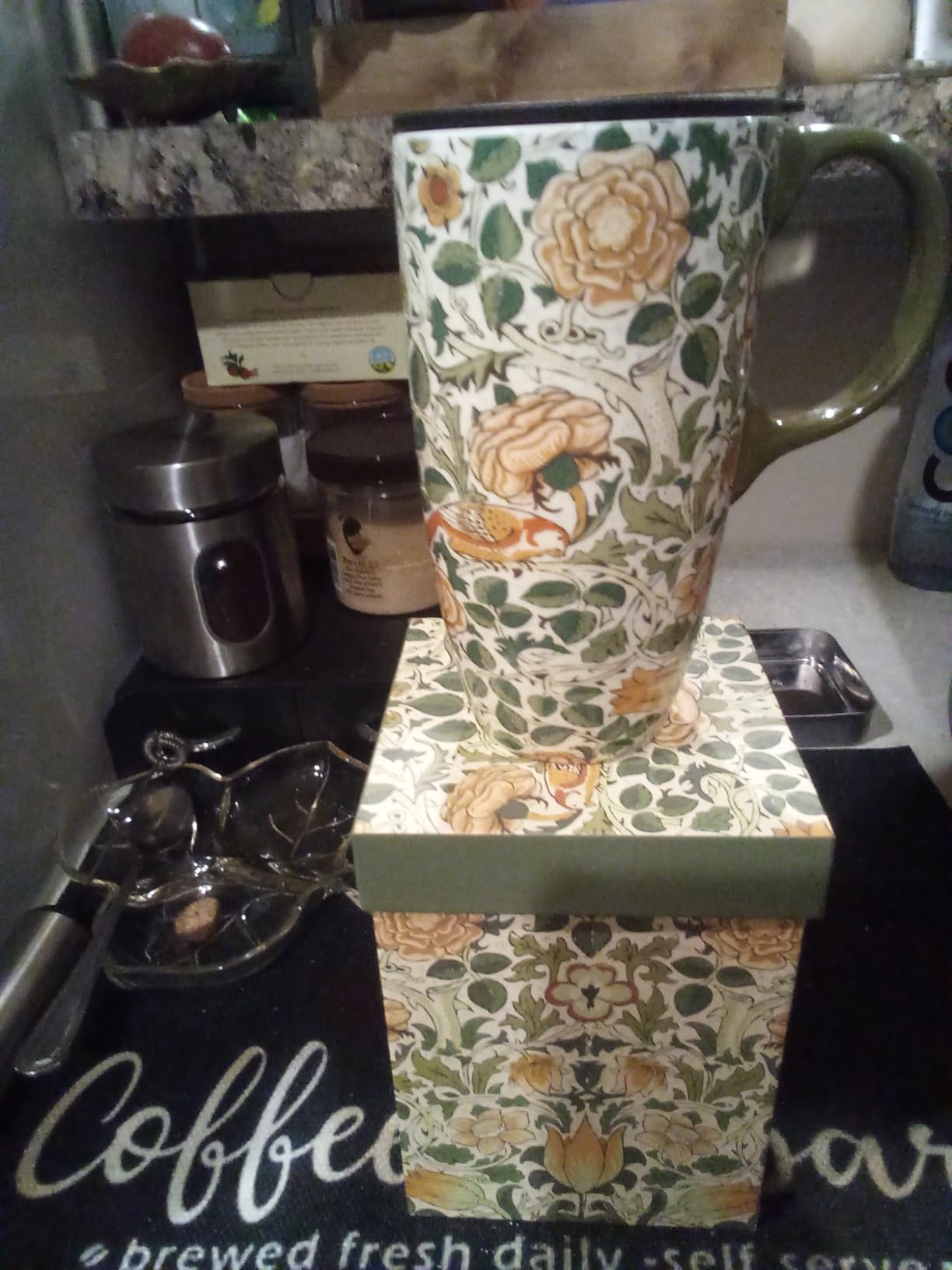 Topadorn 17oz Ceramic Travel Mug with Lid, William Morris, Gift Box | Pomegranate Parrot Coffee Mug, Vintage Botanical Latte Cup, Microwave & Dishwasher Safe customer photo 1