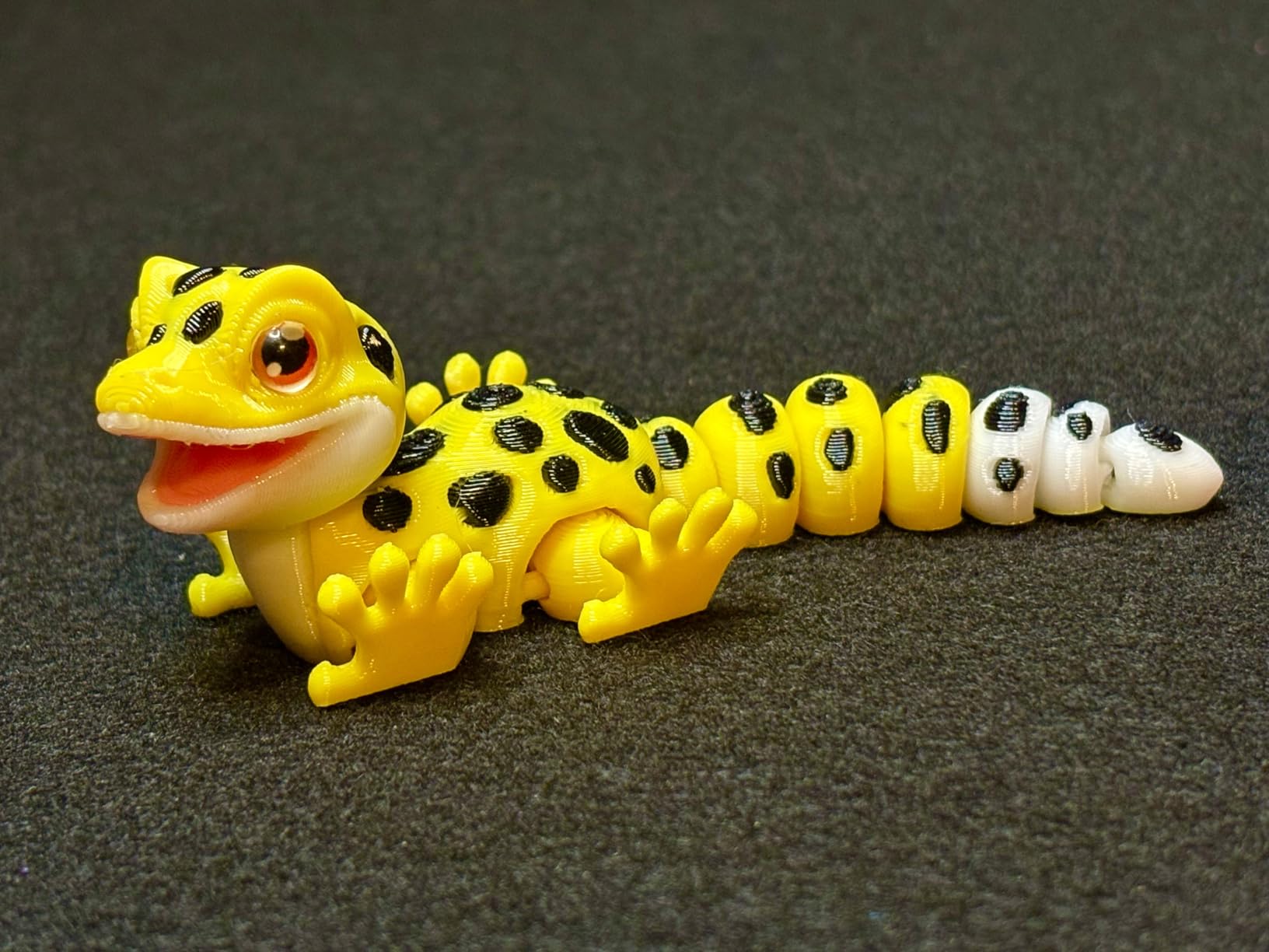 2pcs 3D Printed Animal Leopard-4in Cute 3D Printed Leopard Figurines,Realistic Jointed Creature for Stress Relief & Office Decor, Unique Gift for Animal Lovers customer photo 1