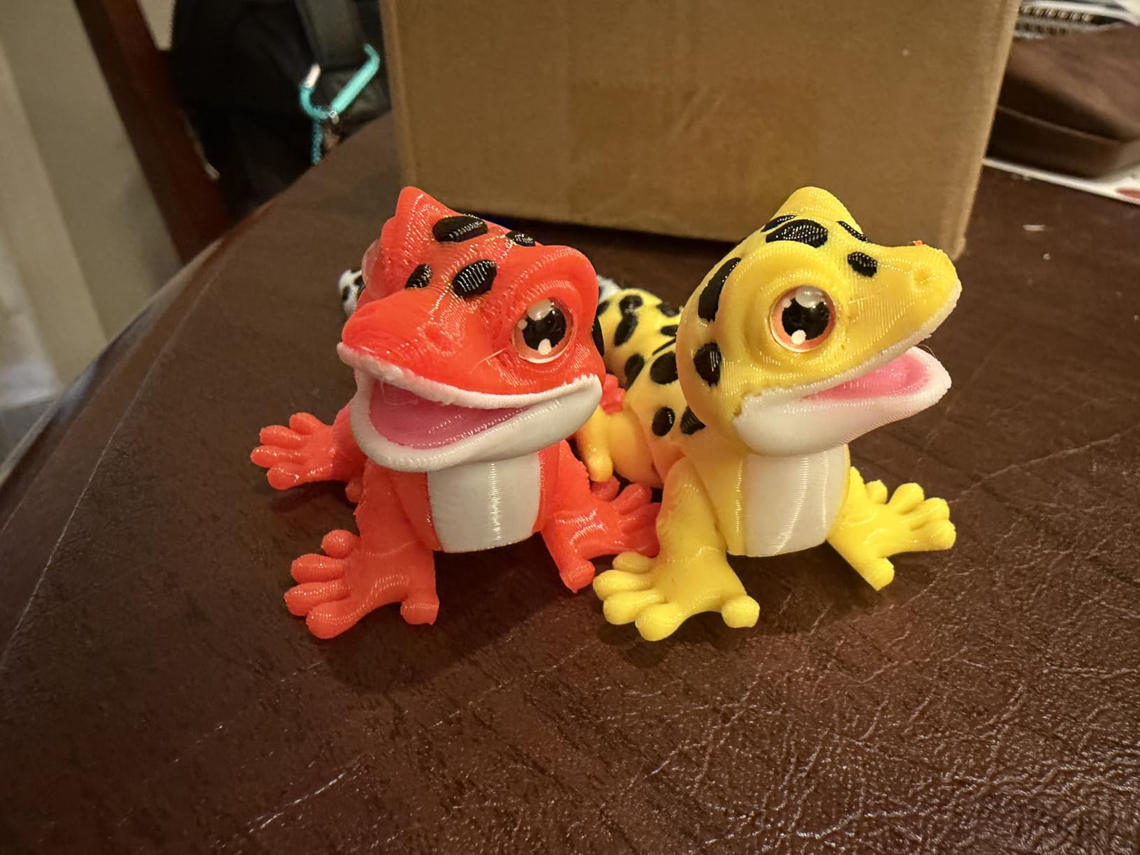 2pcs 3D Printed Animal Leopard-4in Cute 3D Printed Leopard Figurines,Realistic Jointed Creature for Stress Relief & Office Decor, Unique Gift for Animal Lovers customer photo 2