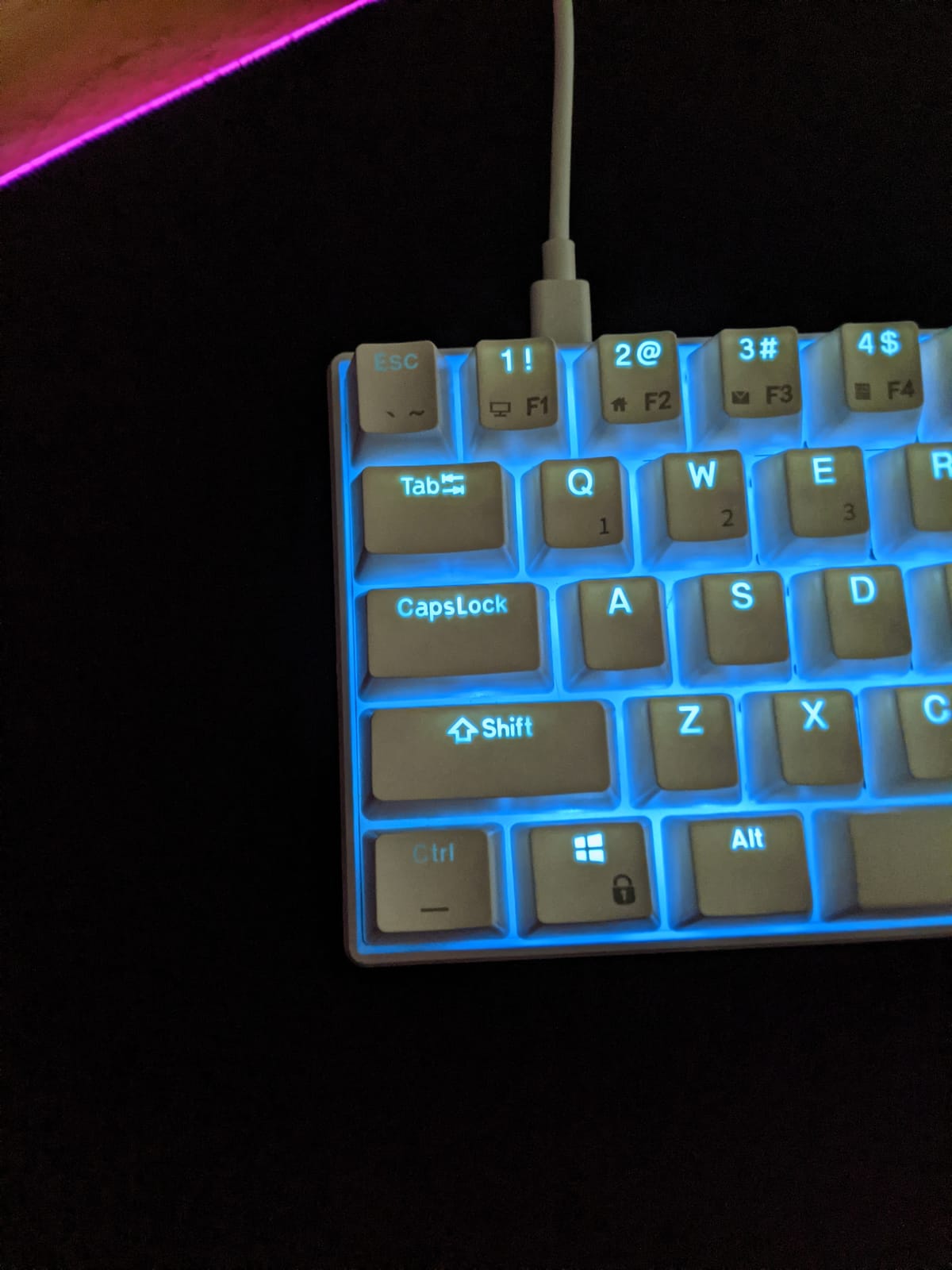 RK ROYAL KLUDGE RK61 Wireless 60% Mechanical Keyboard, Mini Portable Size | 61 Keys Triple Mode BT5.0/2.4G/USB-C Compact Gaming Keyboard, PBT Keycaps, Pro Software, Hot Swappable Custom Switches customer photo 1
