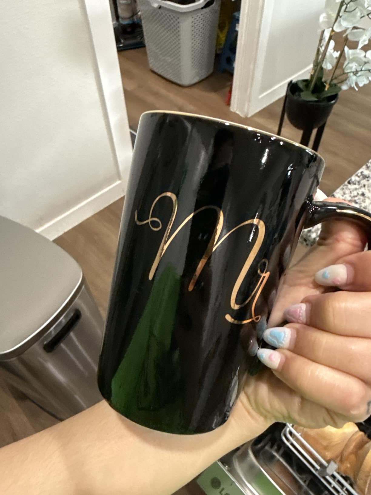 Jumway Wedding Gifts Basket, Gifts for Bridal Shower Engagement Wedding and Married Couples Anniversary - Tote Bag Ceramic Marble Coffee Mugs Gift Set Black customer photo 1