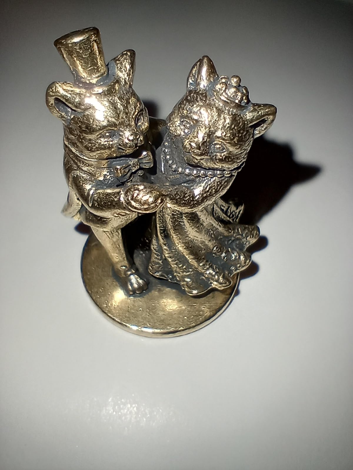 CHOVY 100% Solid Brass Retro Slender Tailed Mongoose Collectible Figurines, Handcrafted Brass Animal Sculpture for Home Office Desk Shelf, Unique Oddities and Curiosities Gift for Animal Lovers customer photo 1